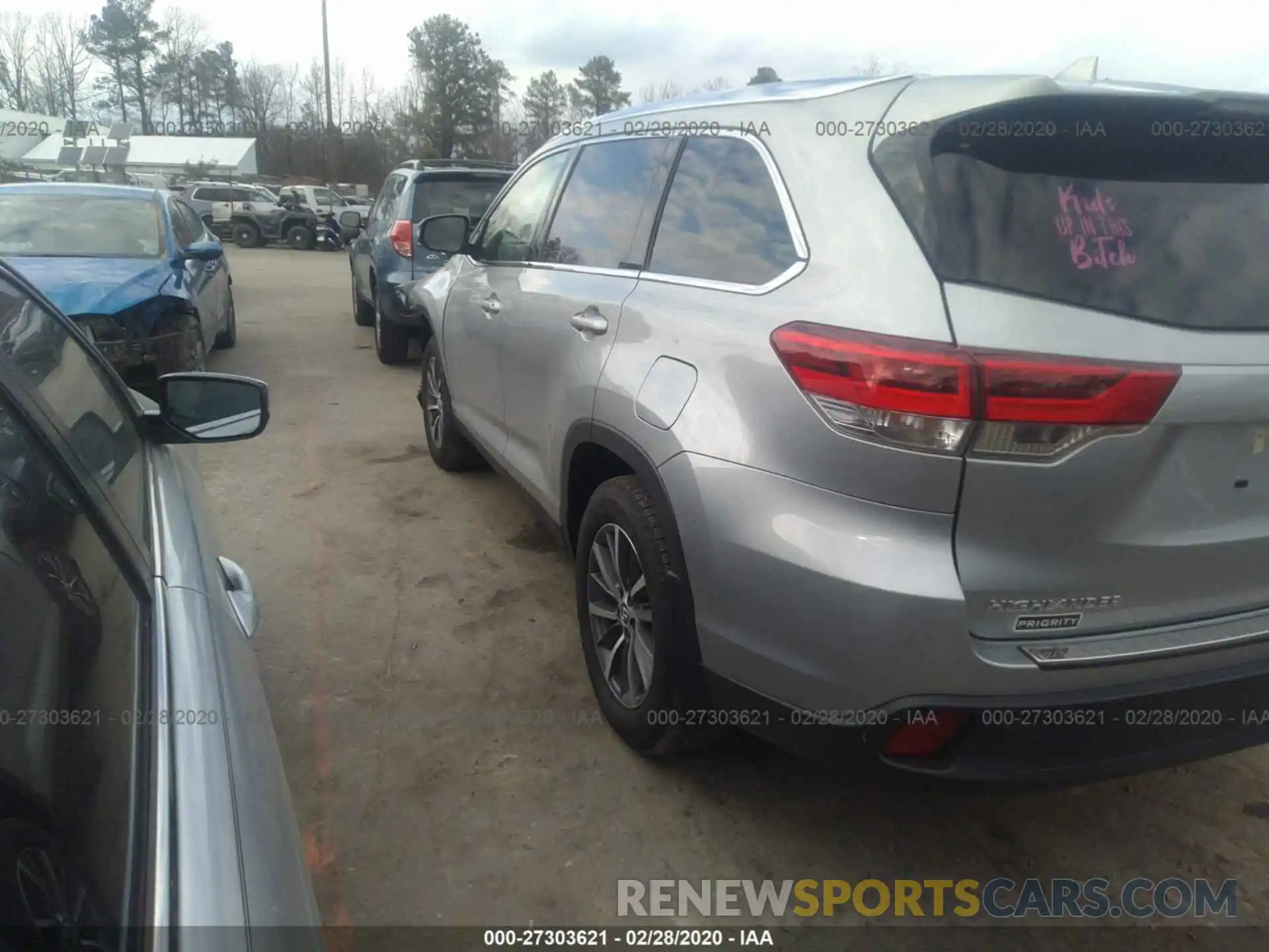 3 Фотография поврежденного автомобиля 5TDJZRFH1KS614664 TOYOTA HIGHLANDER 2019