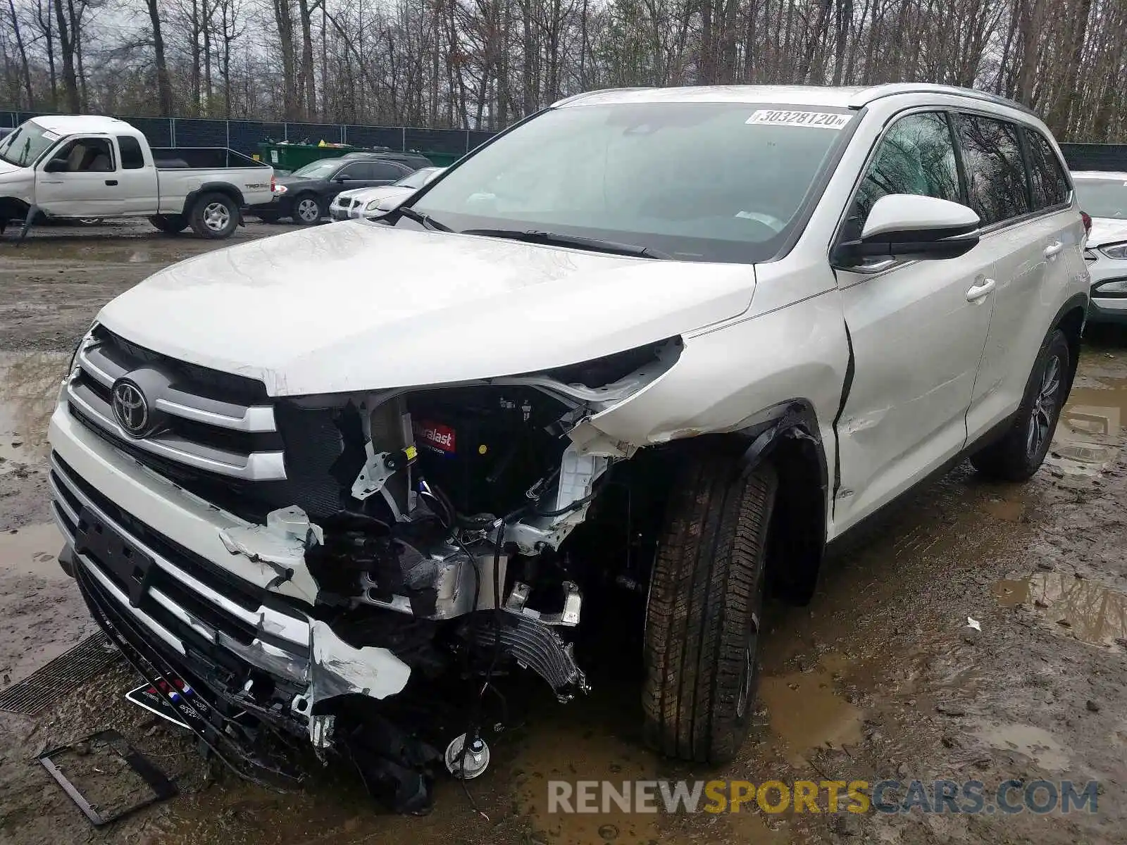 2 Photograph of a damaged car 5TDJZRFH1KS629343 TOYOTA HIGHLANDER 2019