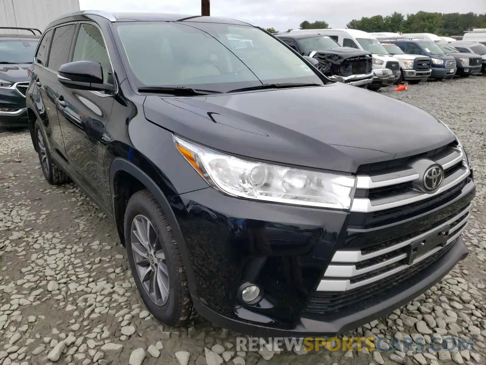 1 Photograph of a damaged car 5TDJZRFH1KS629763 TOYOTA HIGHLANDER 2019