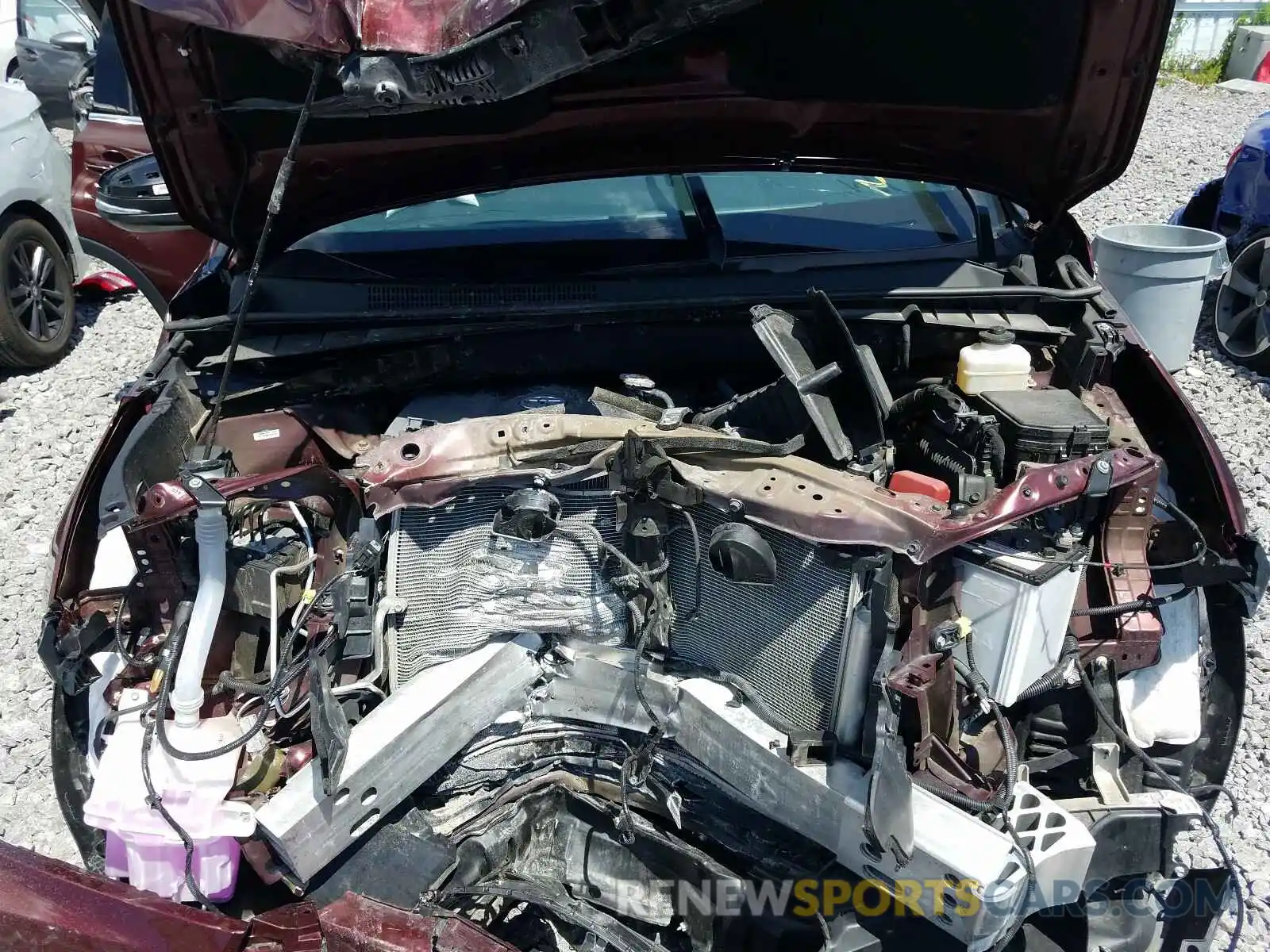 7 Photograph of a damaged car 5TDJZRFH1KS709449 TOYOTA HIGHLANDER 2019