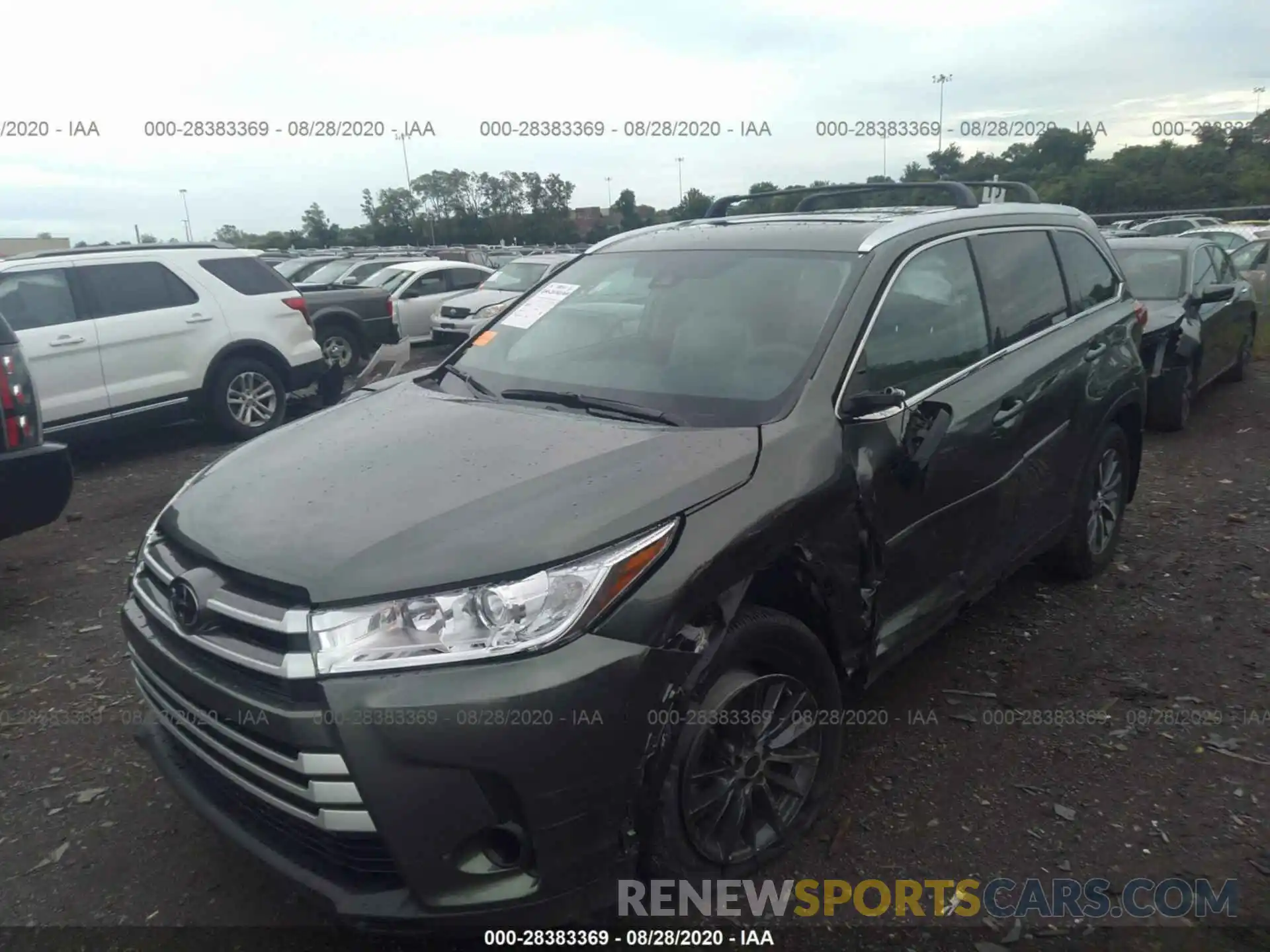 2 Photograph of a damaged car 5TDJZRFH1KS730608 TOYOTA HIGHLANDER 2019