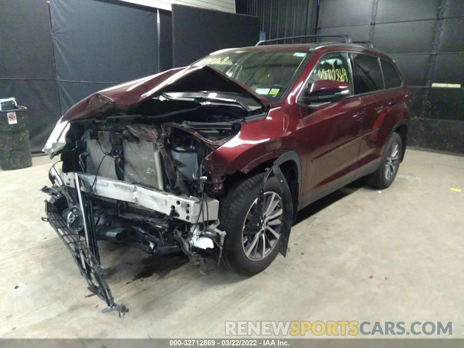 6 Photograph of a damaged car 5TDJZRFH1KS919873 TOYOTA HIGHLANDER 2019