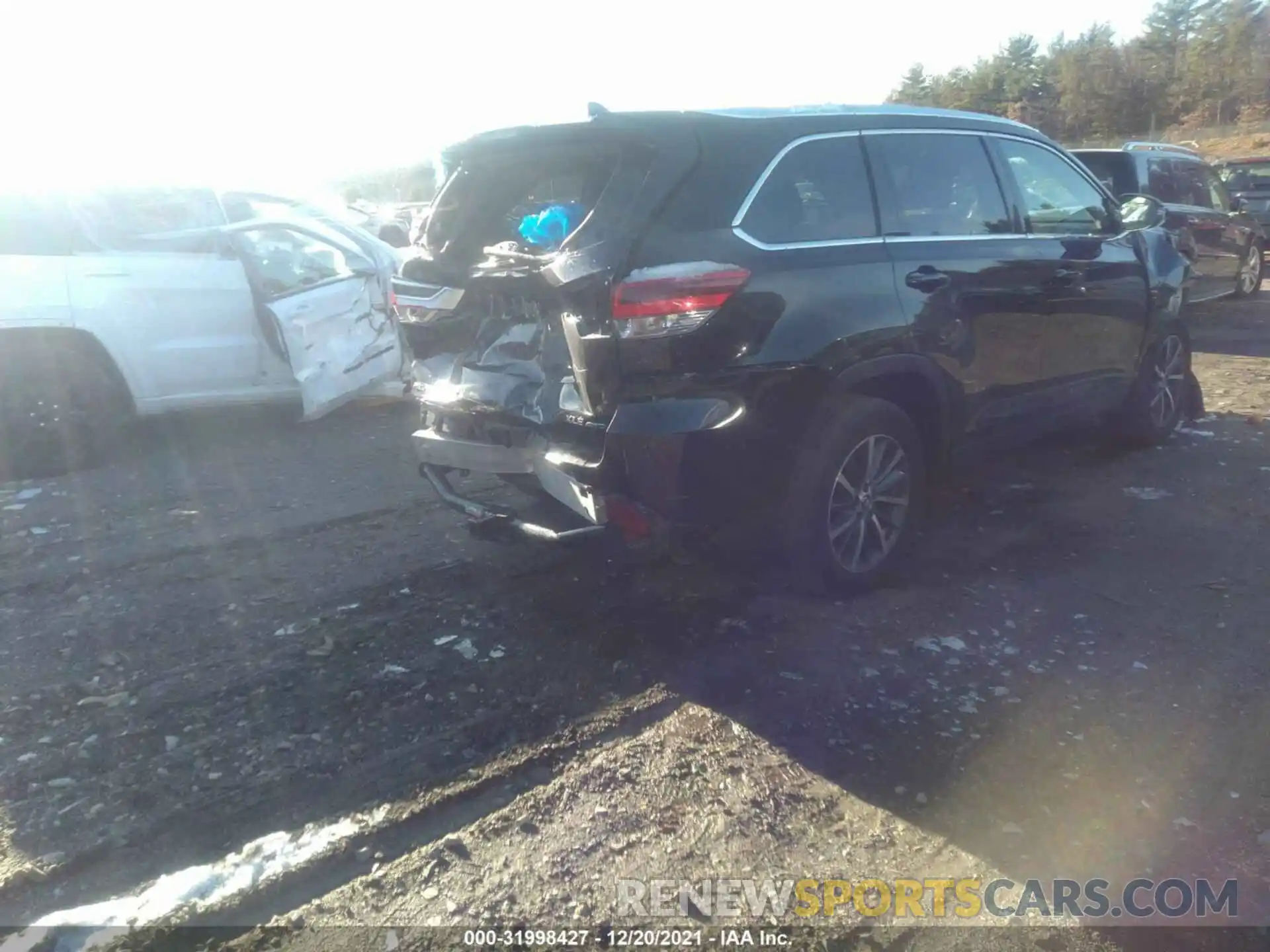 4 Фотография поврежденного автомобиля 5TDJZRFH1KS933000 TOYOTA HIGHLANDER 2019