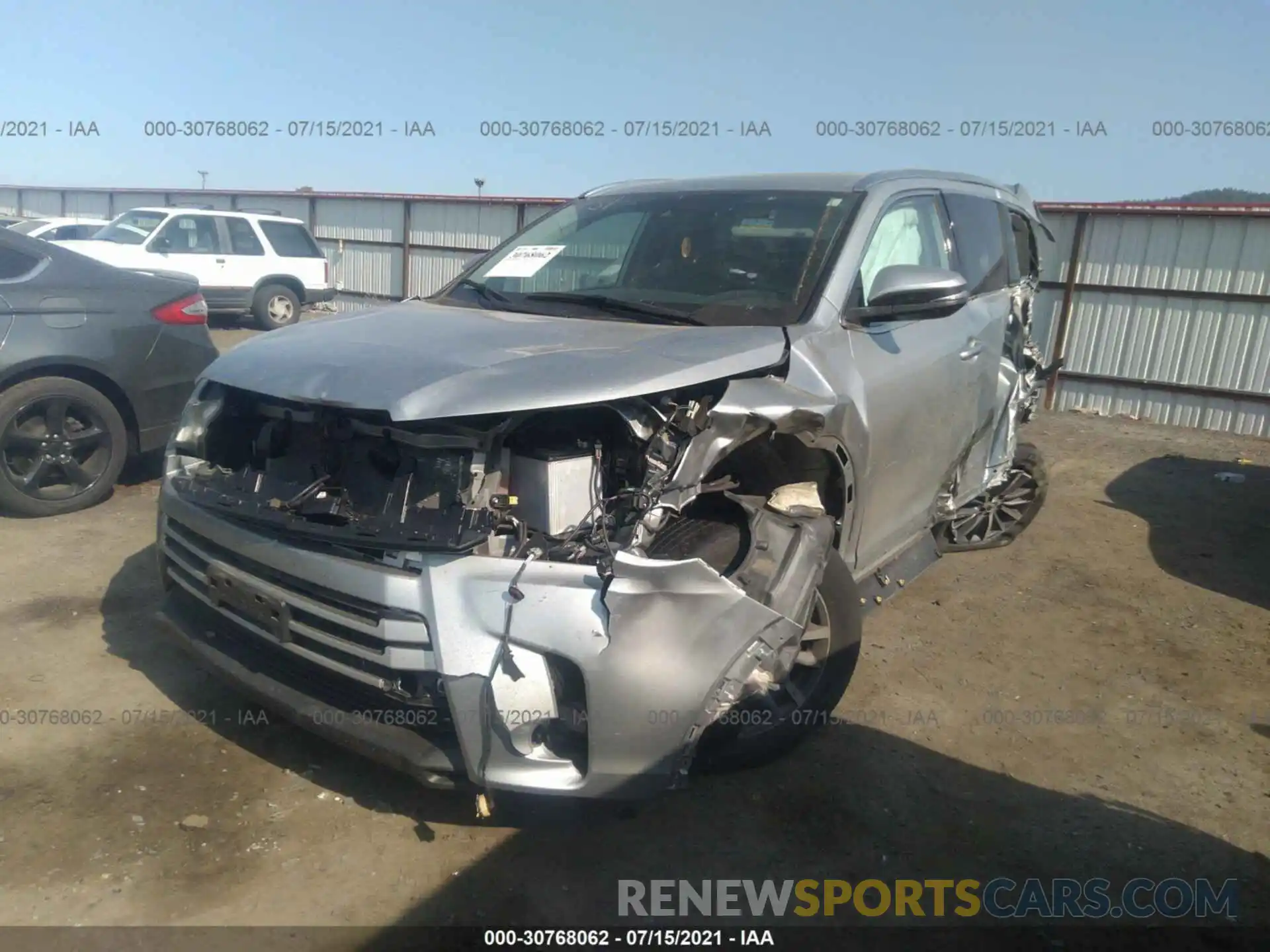 6 Photograph of a damaged car 5TDJZRFH1KS941243 TOYOTA HIGHLANDER 2019