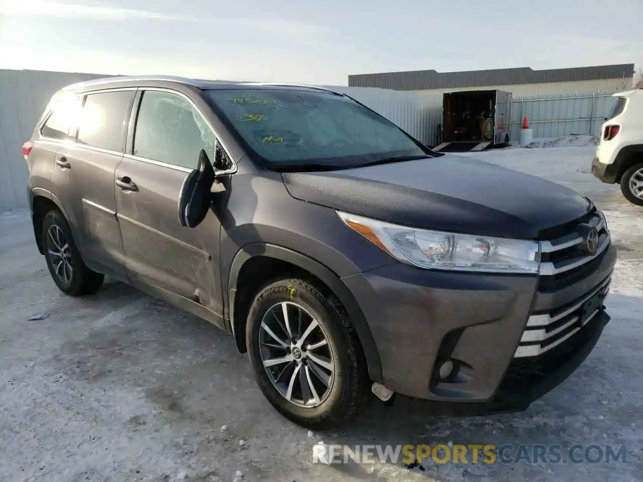 1 Фотография поврежденного автомобиля 5TDJZRFH1KS946569 TOYOTA HIGHLANDER 2019