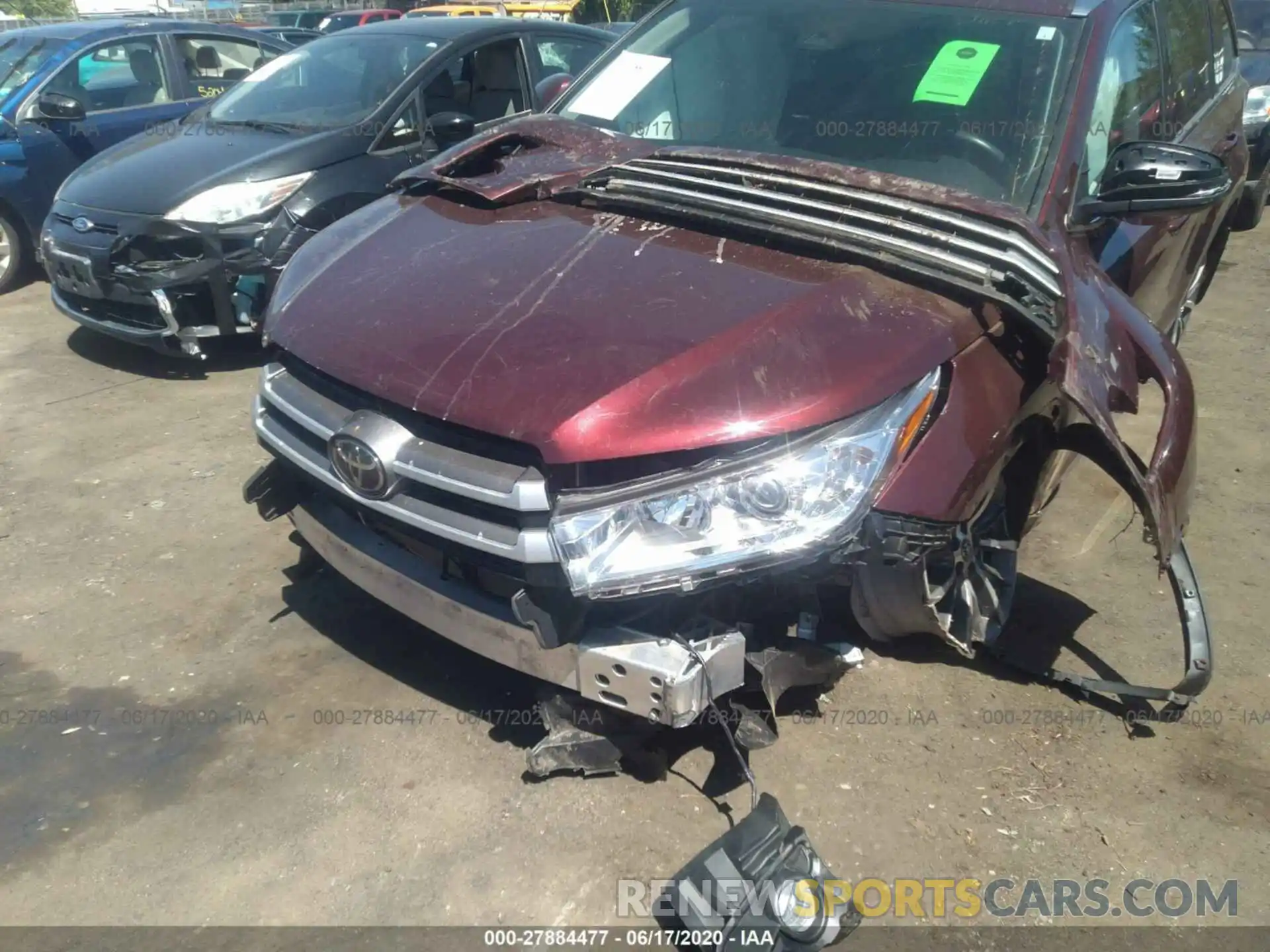 6 Photograph of a damaged car 5TDJZRFH1KS965820 TOYOTA HIGHLANDER 2019