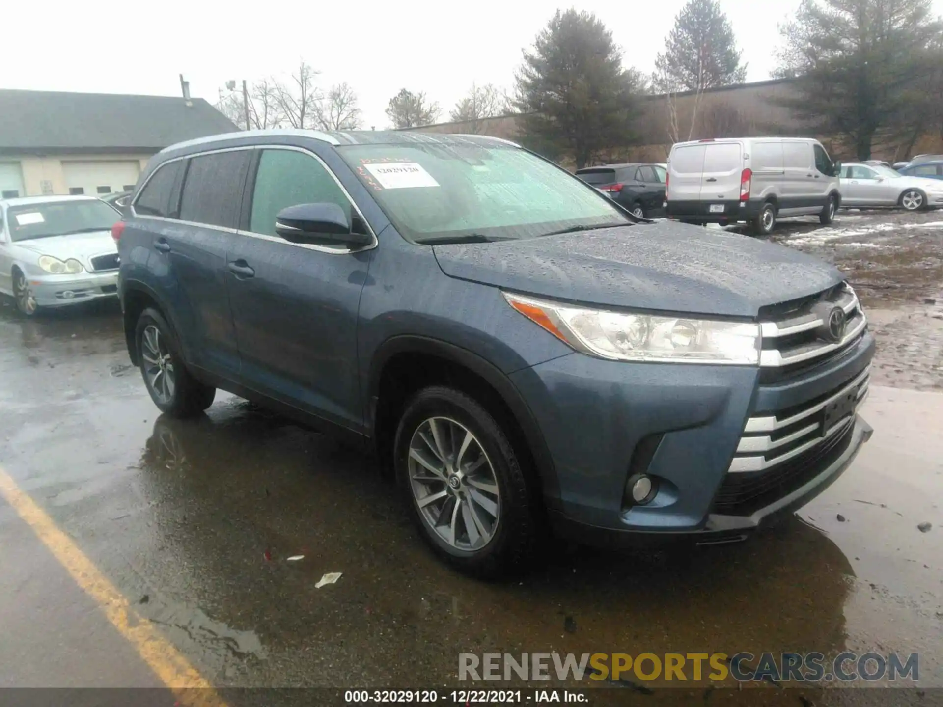 1 Photograph of a damaged car 5TDJZRFH1KS968443 TOYOTA HIGHLANDER 2019