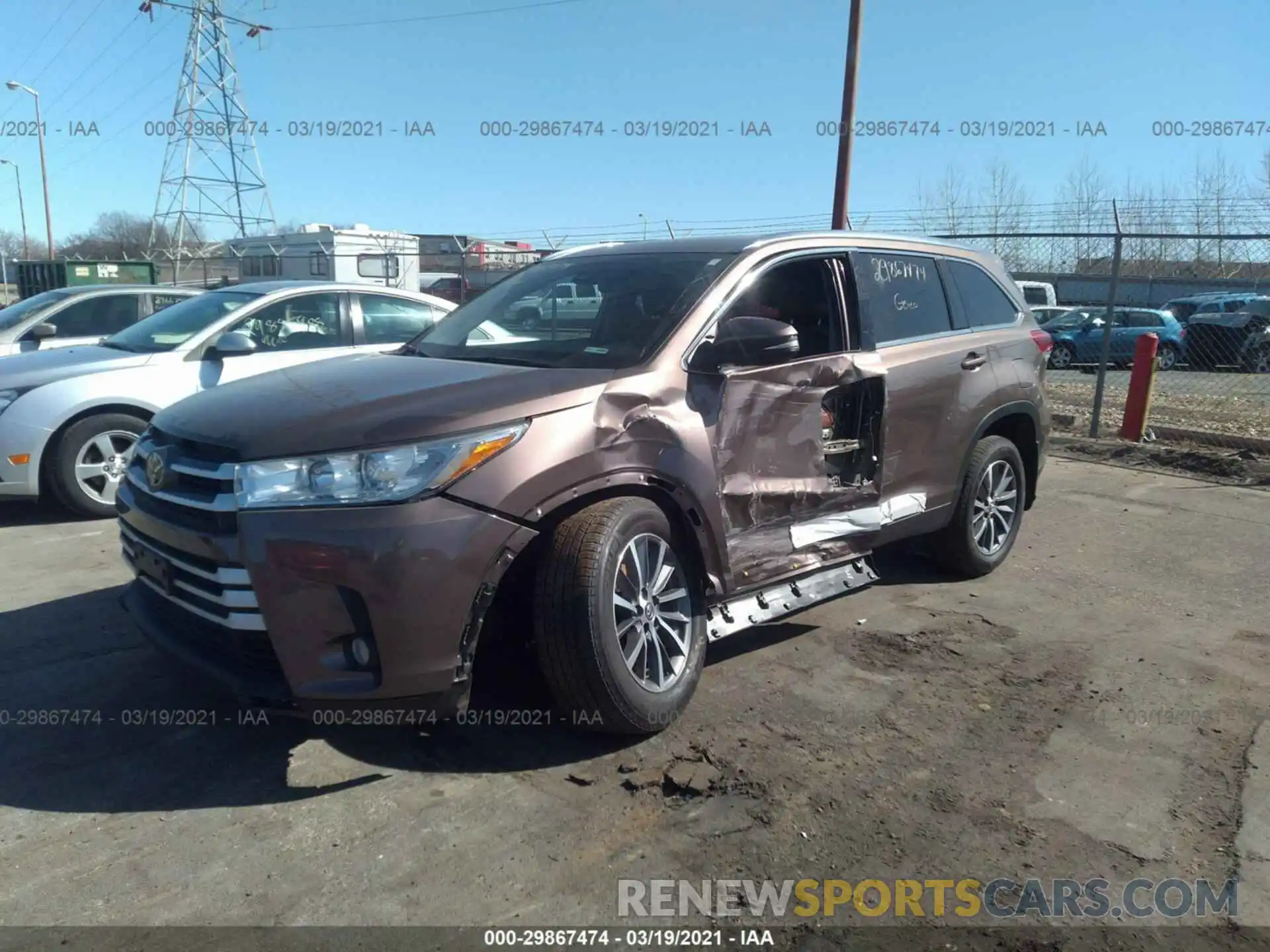 6 Photograph of a damaged car 5TDJZRFH1KS975666 TOYOTA HIGHLANDER 2019