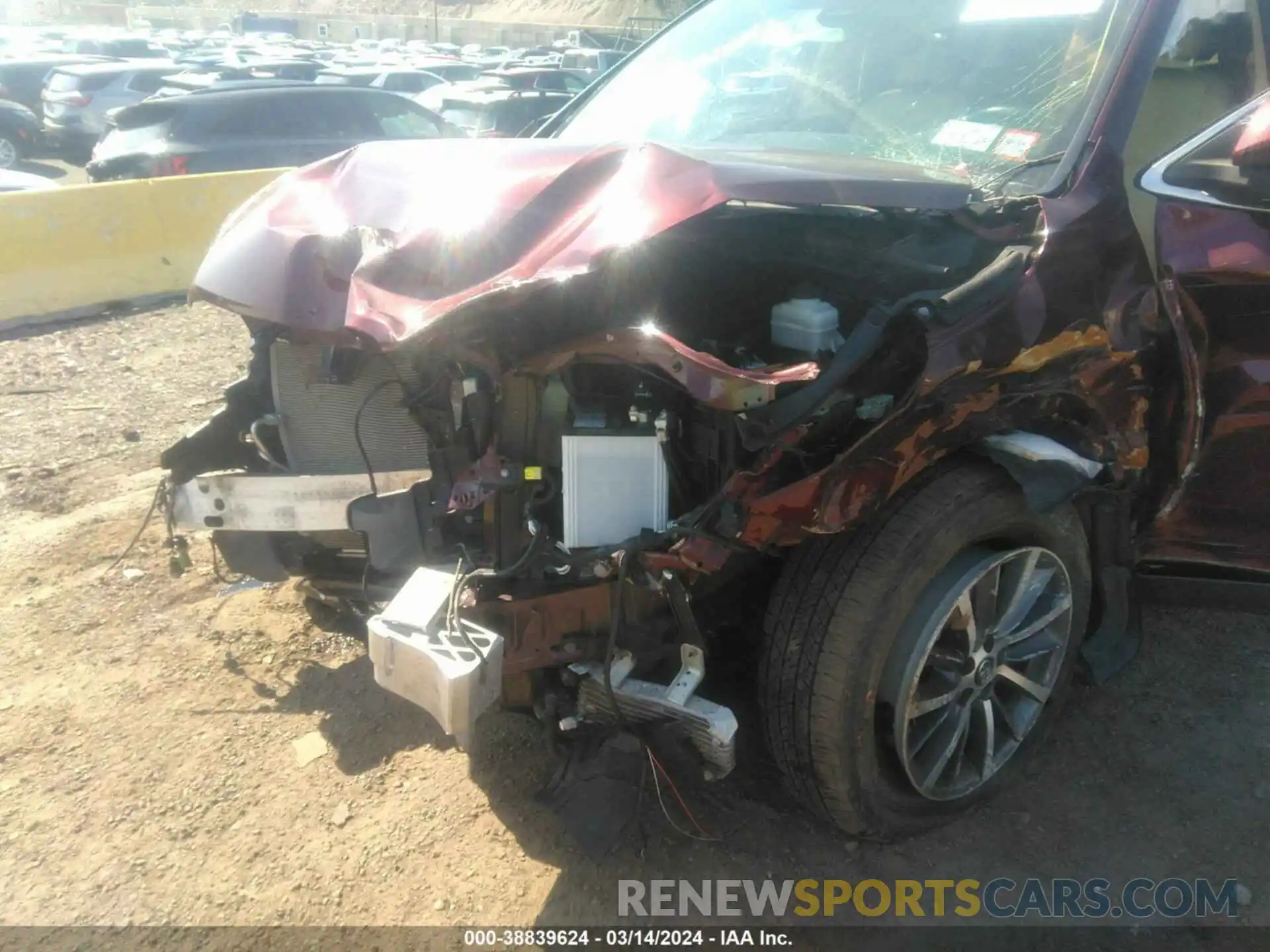 6 Photograph of a damaged car 5TDJZRFH1KS982536 TOYOTA HIGHLANDER 2019