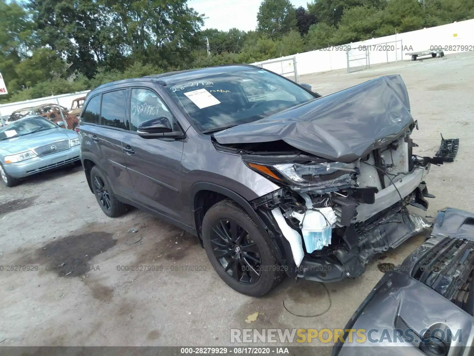 1 Photograph of a damaged car 5TDJZRFH1KS983380 TOYOTA HIGHLANDER 2019