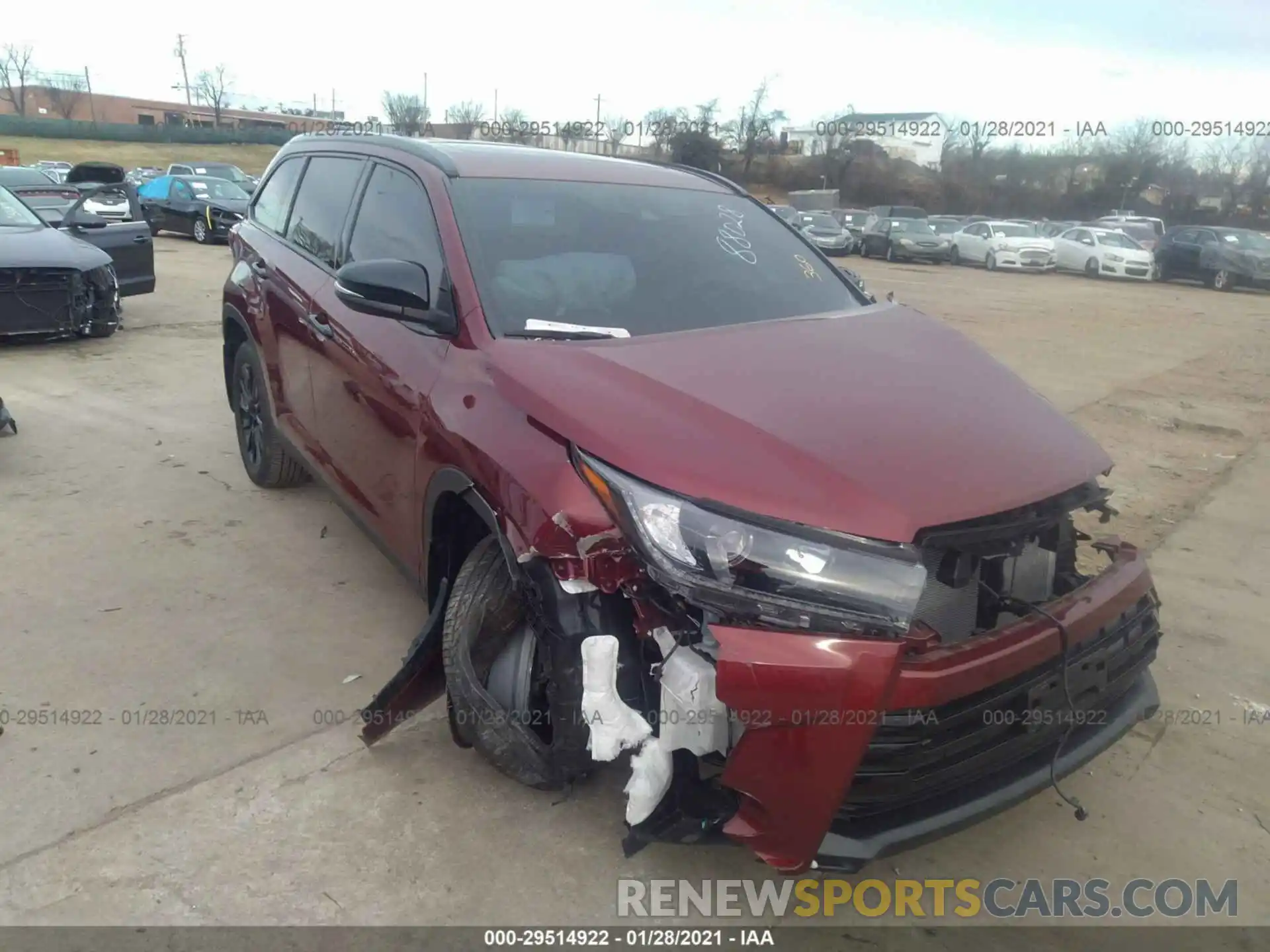 1 Photograph of a damaged car 5TDJZRFH1KS988028 TOYOTA HIGHLANDER 2019