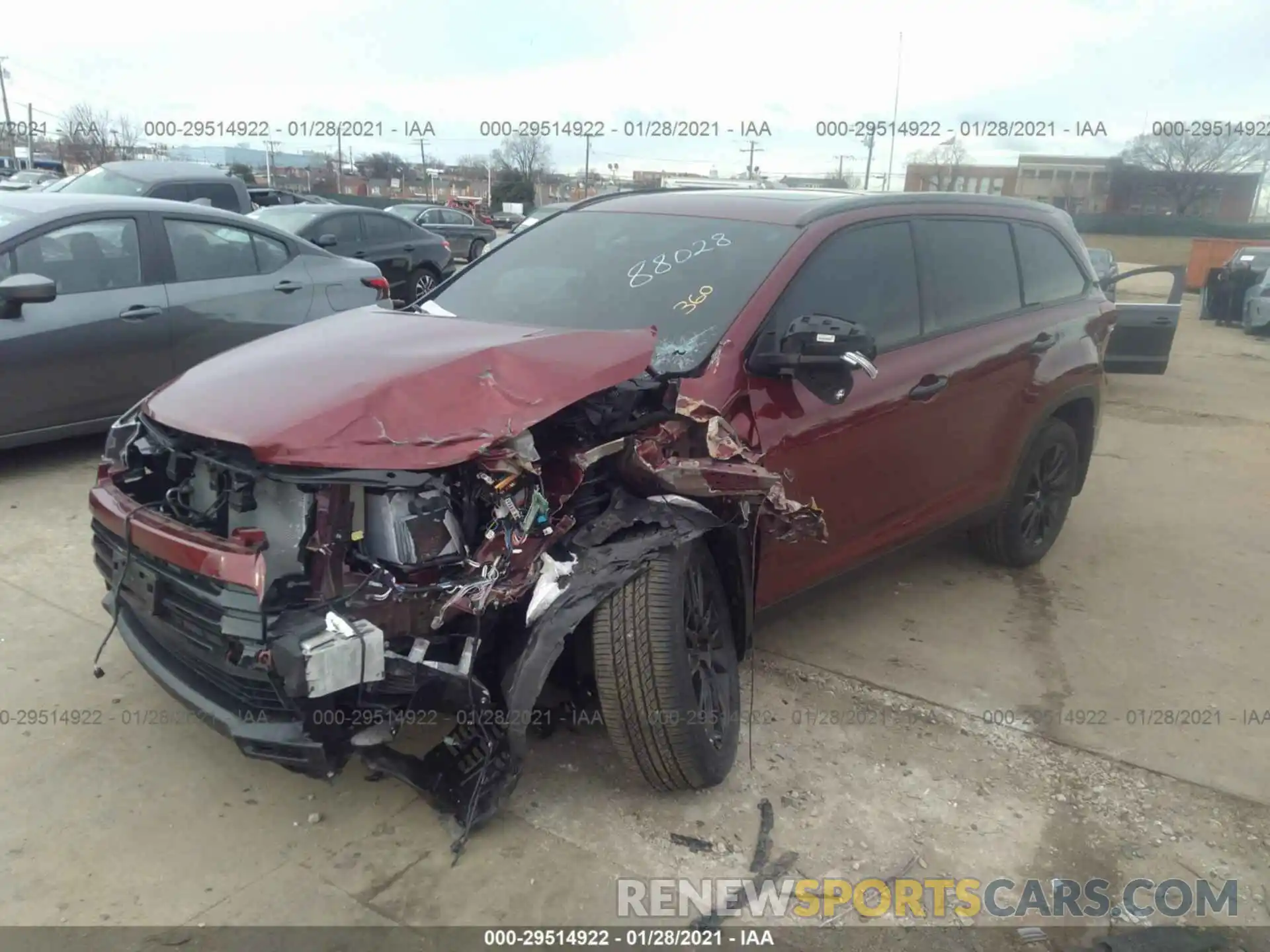 2 Photograph of a damaged car 5TDJZRFH1KS988028 TOYOTA HIGHLANDER 2019