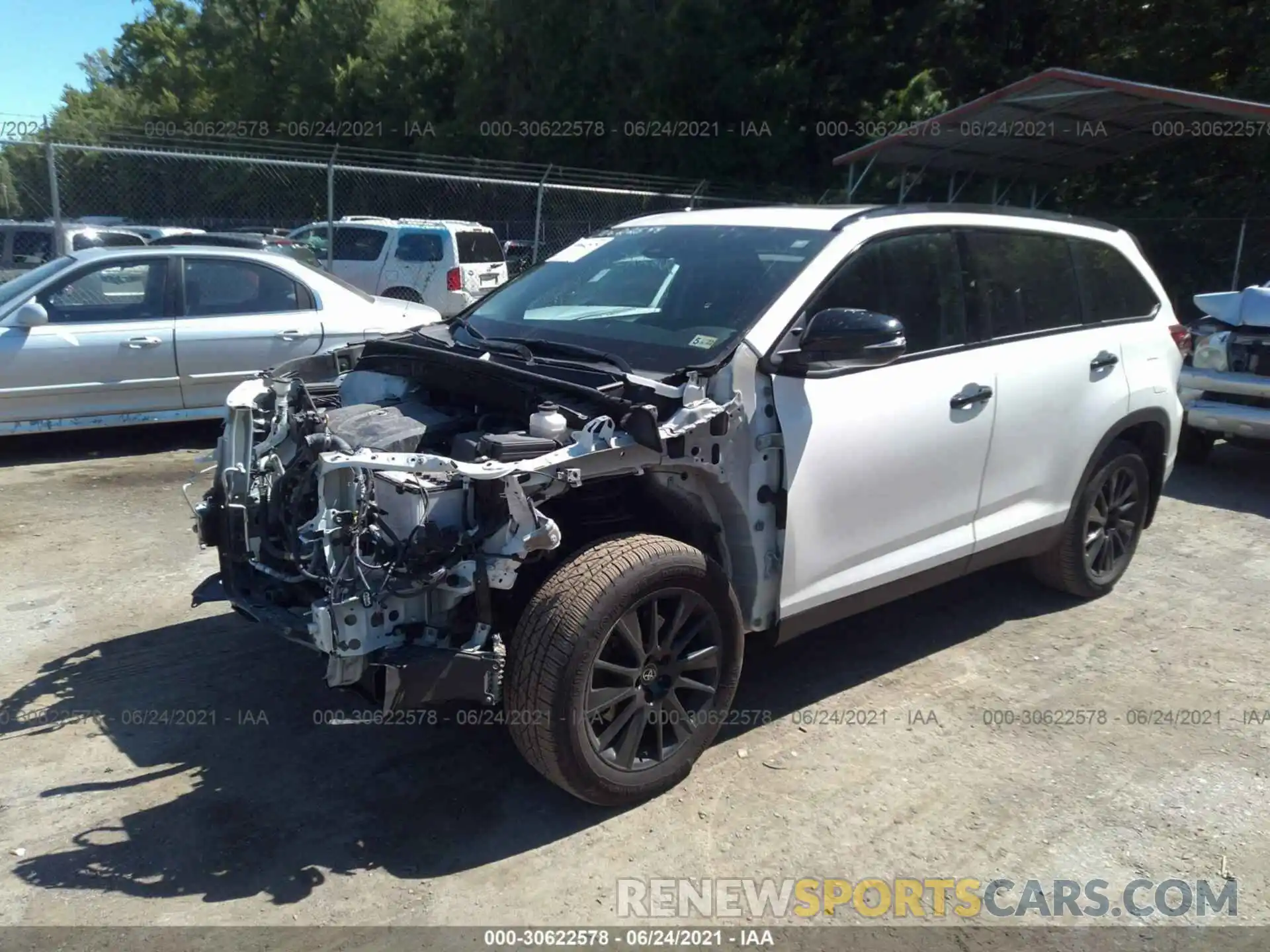 2 Photograph of a damaged car 5TDJZRFH1KS991107 TOYOTA HIGHLANDER 2019