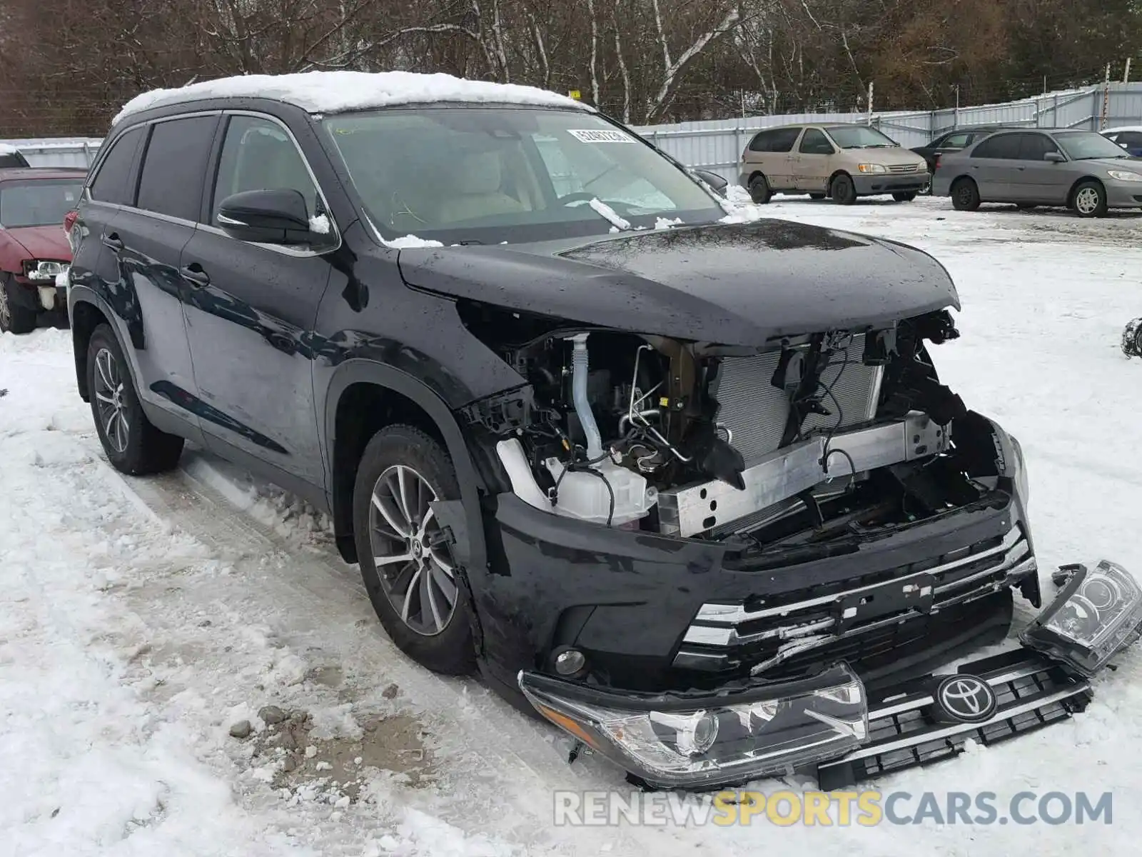 1 Photograph of a damaged car 5TDJZRFH2KS562686 TOYOTA HIGHLANDER 2019