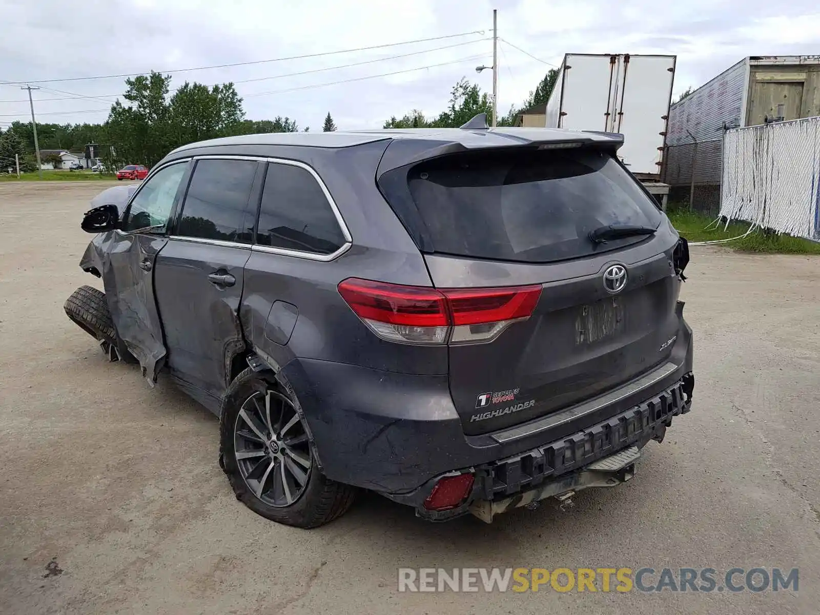 3 Photograph of a damaged car 5TDJZRFH2KS563515 TOYOTA HIGHLANDER 2019