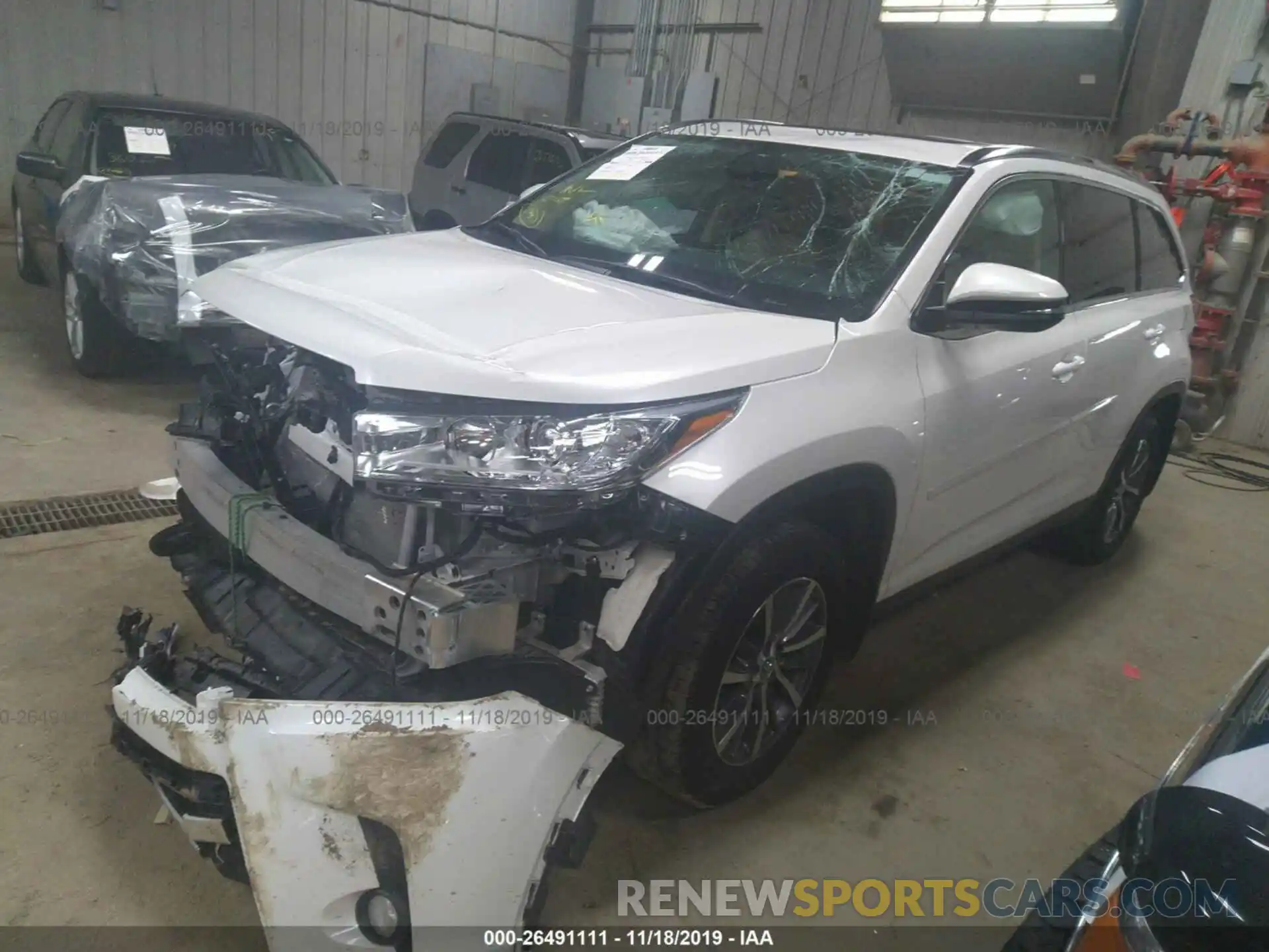 2 Photograph of a damaged car 5TDJZRFH2KS572165 TOYOTA HIGHLANDER 2019