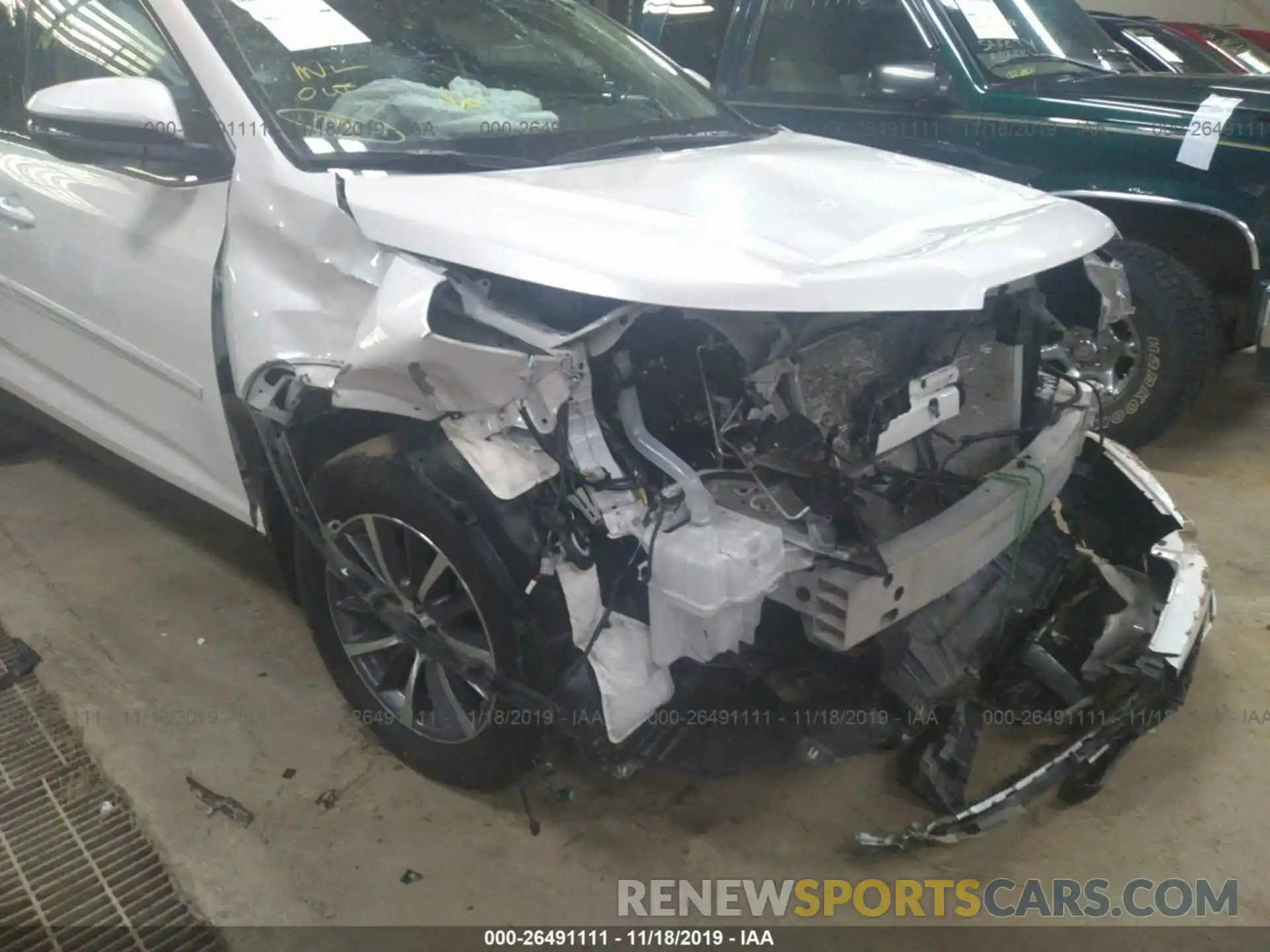 6 Photograph of a damaged car 5TDJZRFH2KS572165 TOYOTA HIGHLANDER 2019