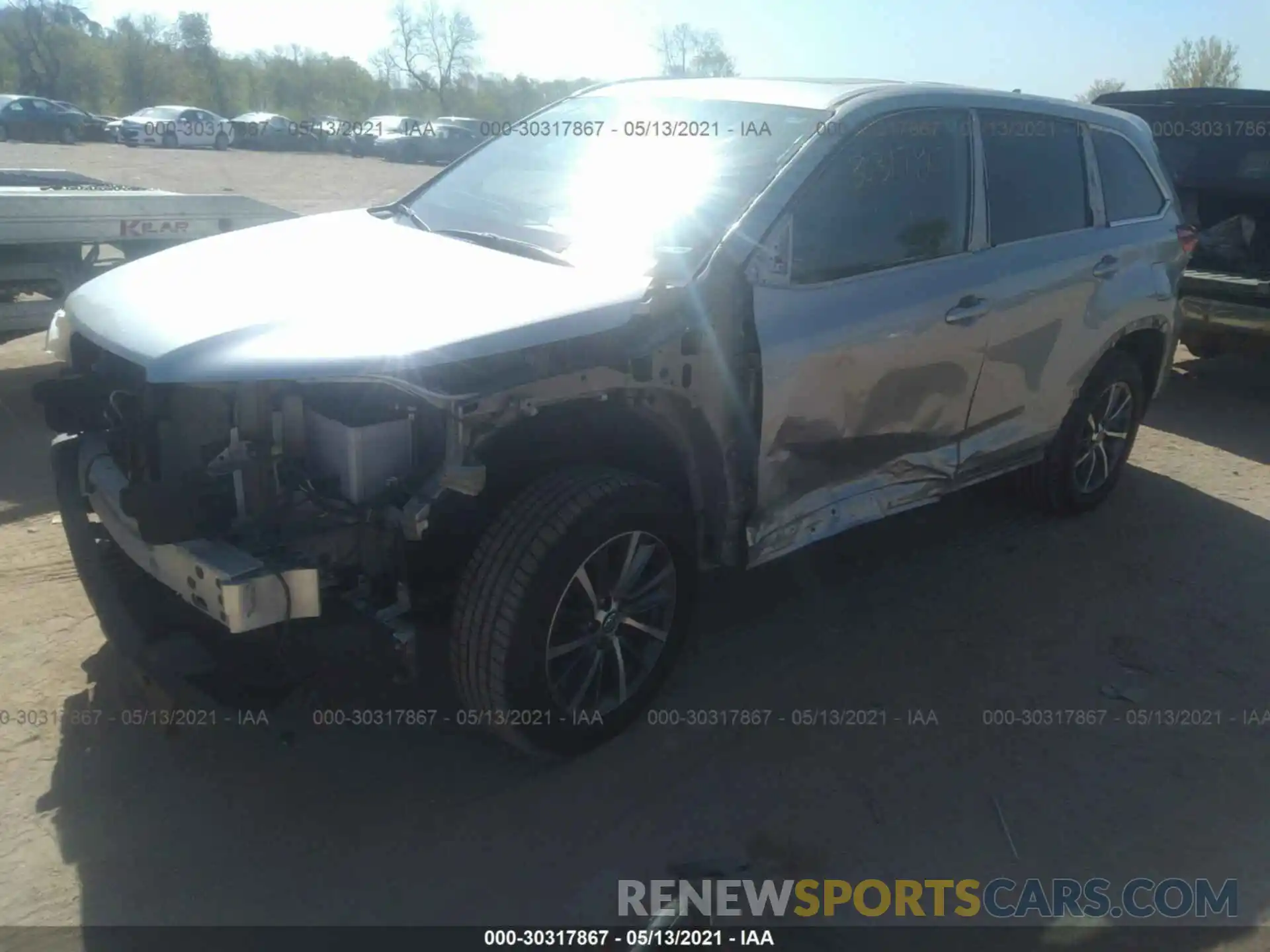 2 Photograph of a damaged car 5TDJZRFH2KS572781 TOYOTA HIGHLANDER 2019