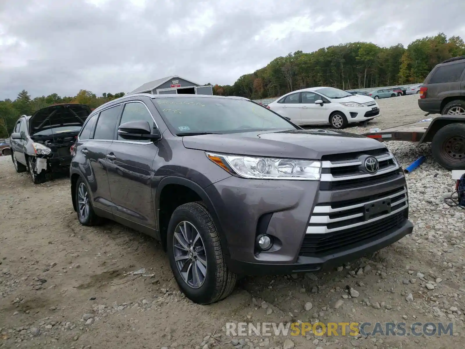 1 Photograph of a damaged car 5TDJZRFH2KS579200 TOYOTA HIGHLANDER 2019