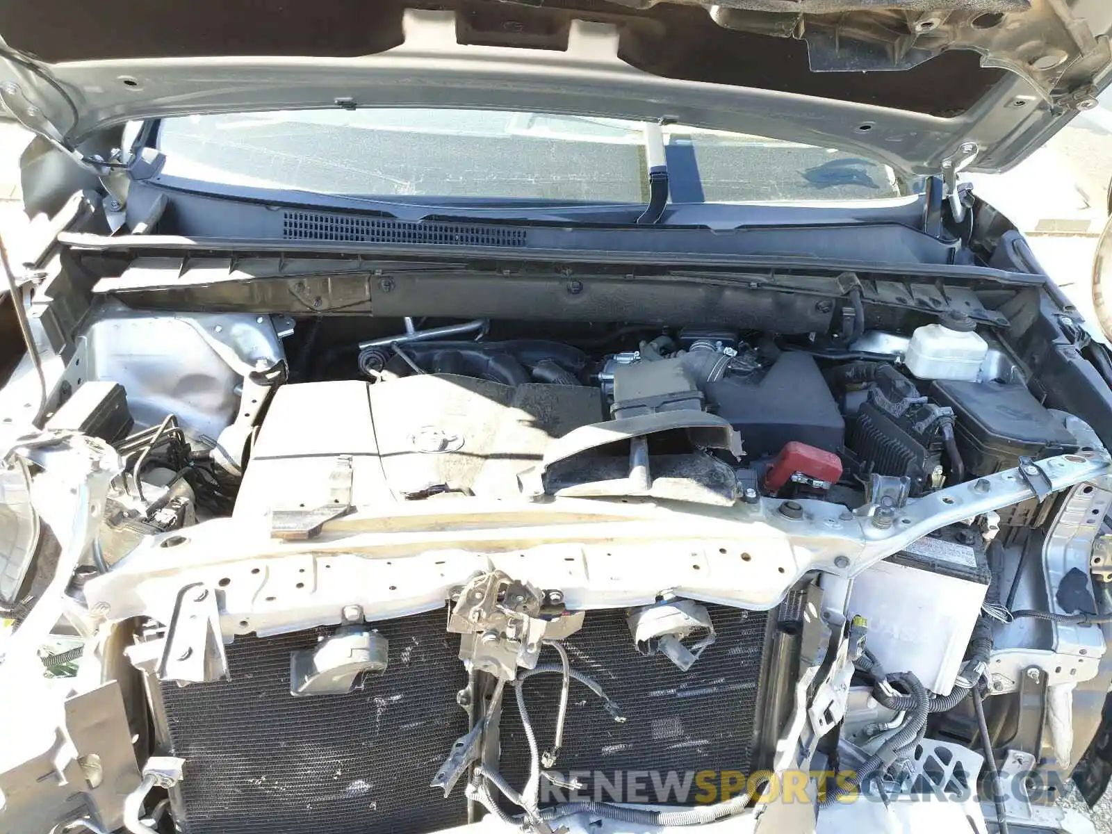 7 Photograph of a damaged car 5TDJZRFH2KS579343 TOYOTA HIGHLANDER 2019