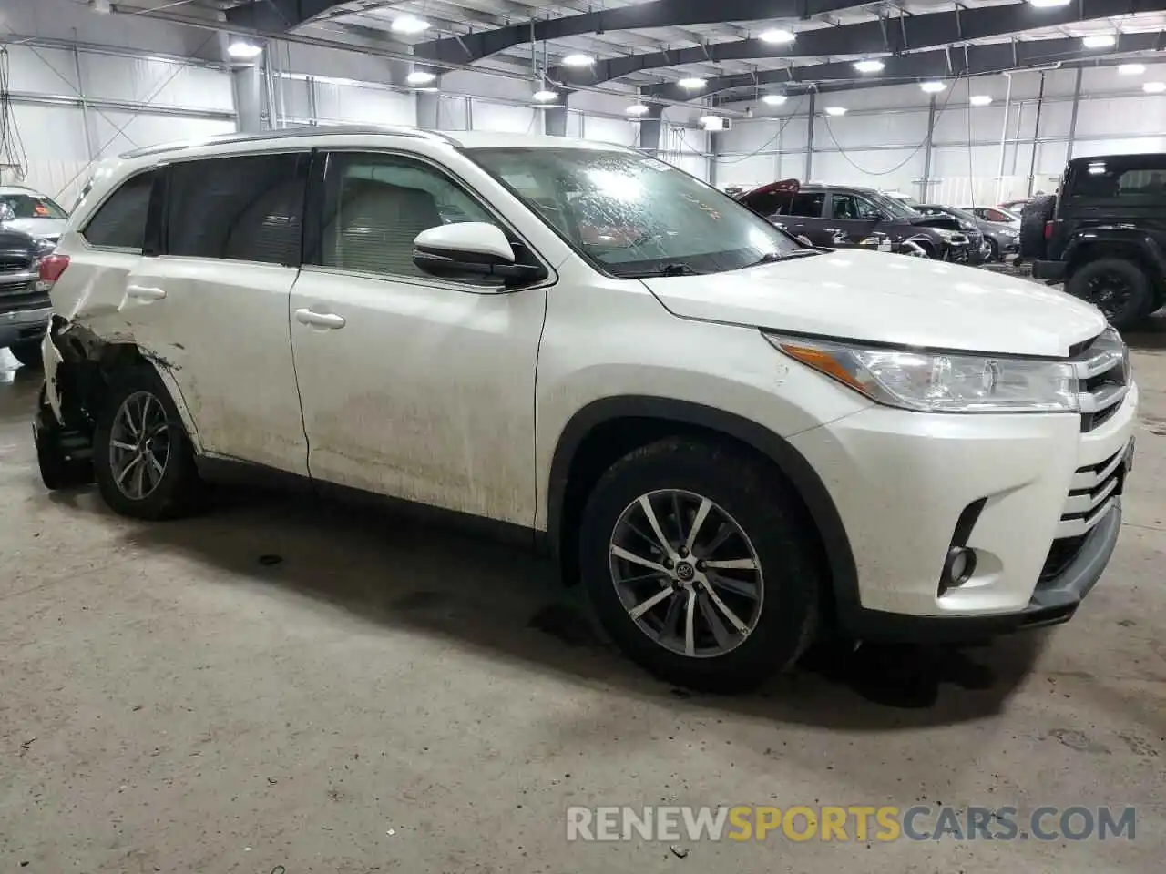 4 Фотография поврежденного автомобиля 5TDJZRFH2KS580055 TOYOTA HIGHLANDER 2019