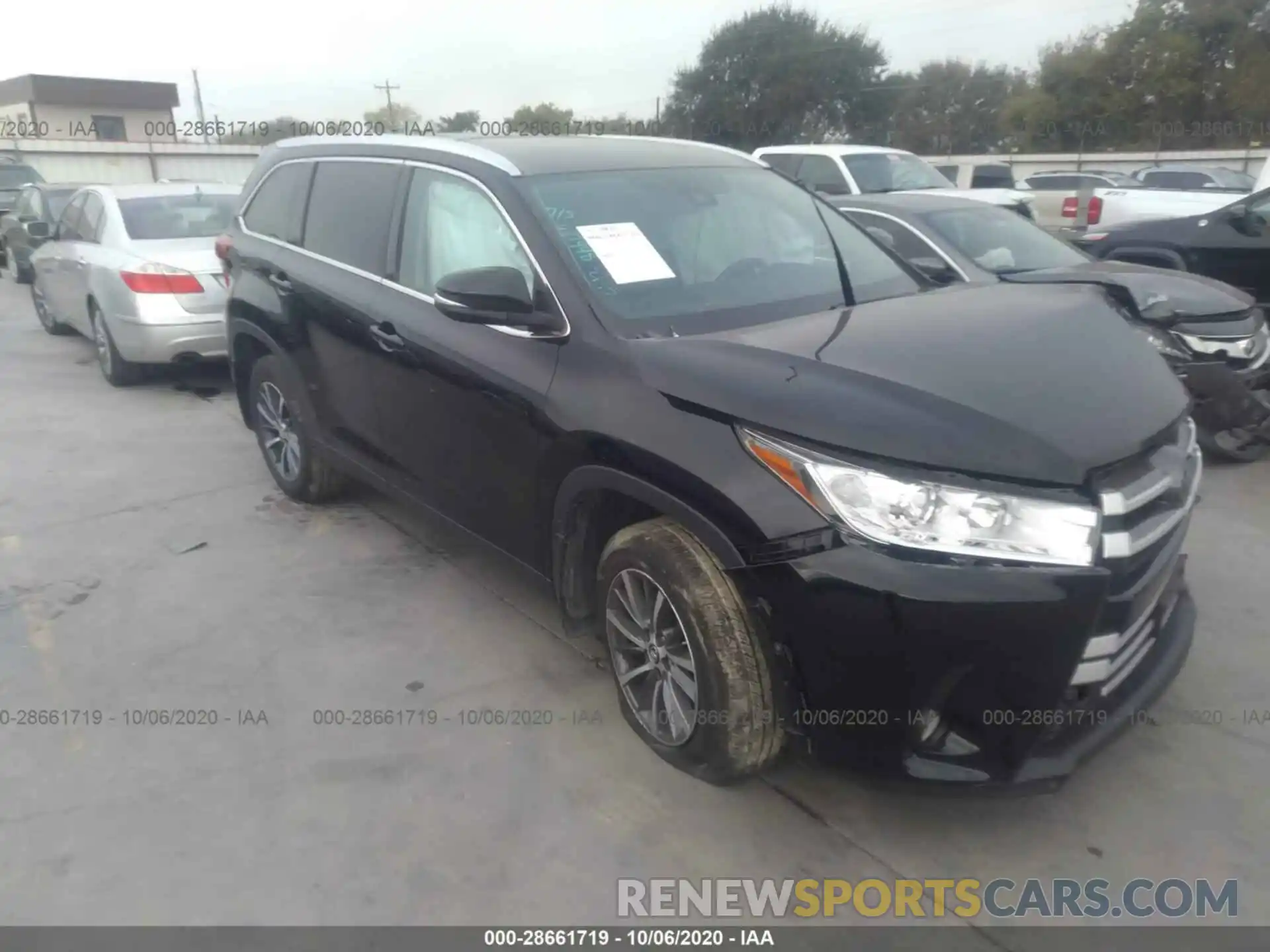 1 Photograph of a damaged car 5TDJZRFH2KS582145 TOYOTA HIGHLANDER 2019