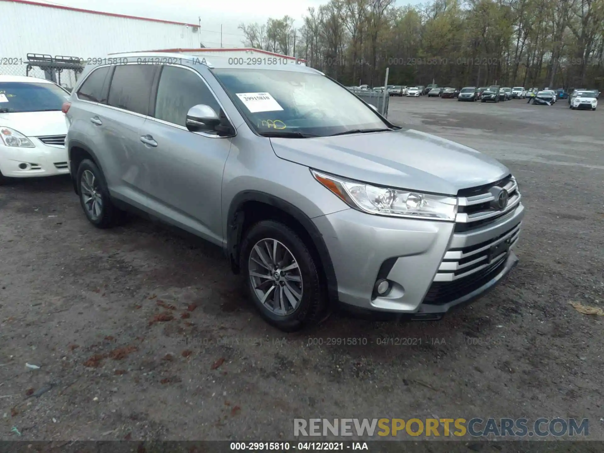 1 Photograph of a damaged car 5TDJZRFH2KS586261 TOYOTA HIGHLANDER 2019