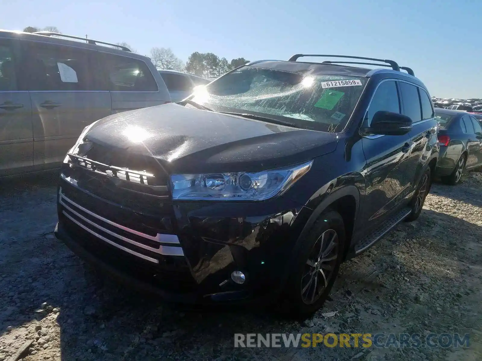 2 Photograph of a damaged car 5TDJZRFH2KS589449 TOYOTA HIGHLANDER 2019