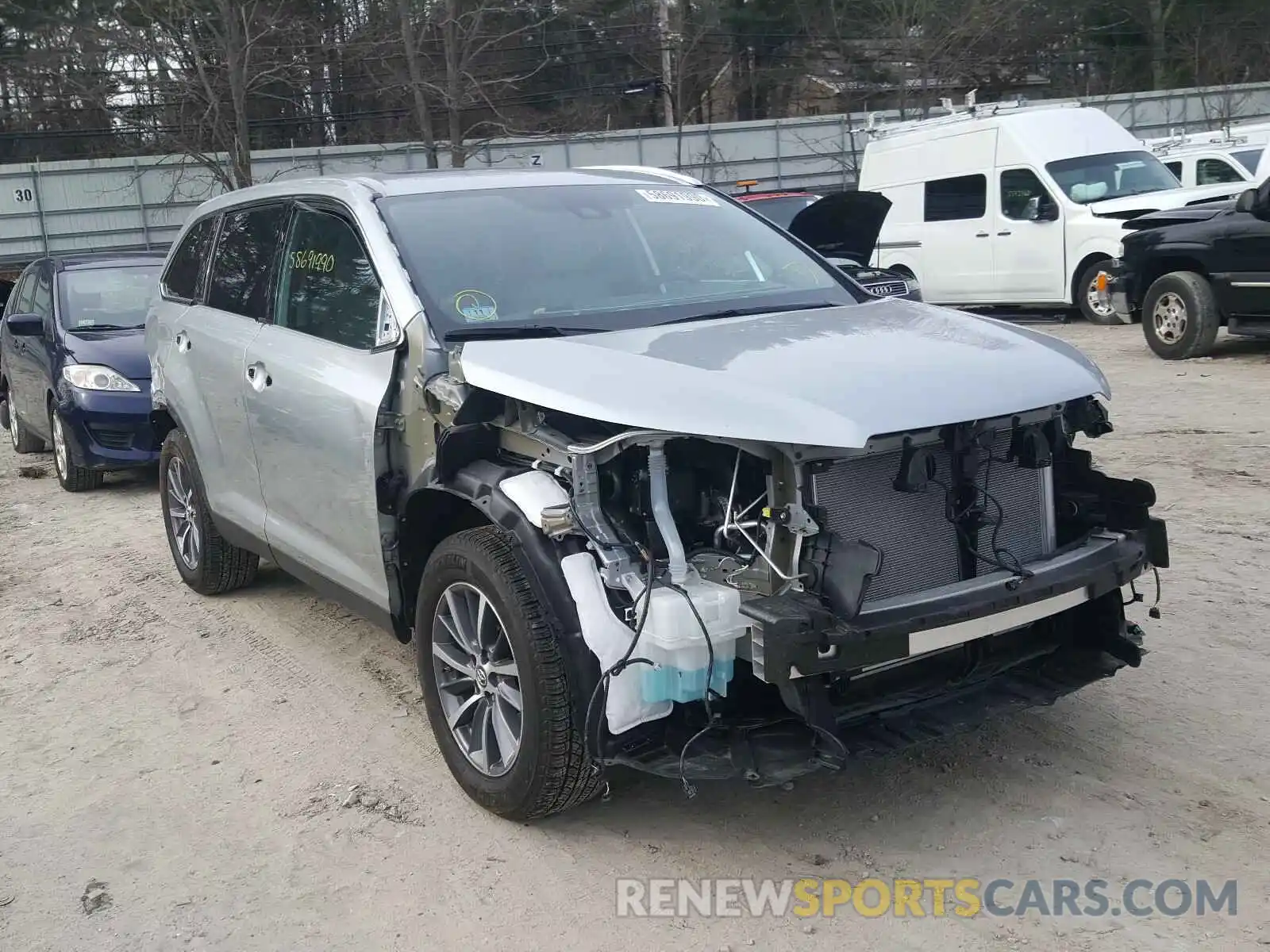 1 Photograph of a damaged car 5TDJZRFH2KS590164 TOYOTA HIGHLANDER 2019