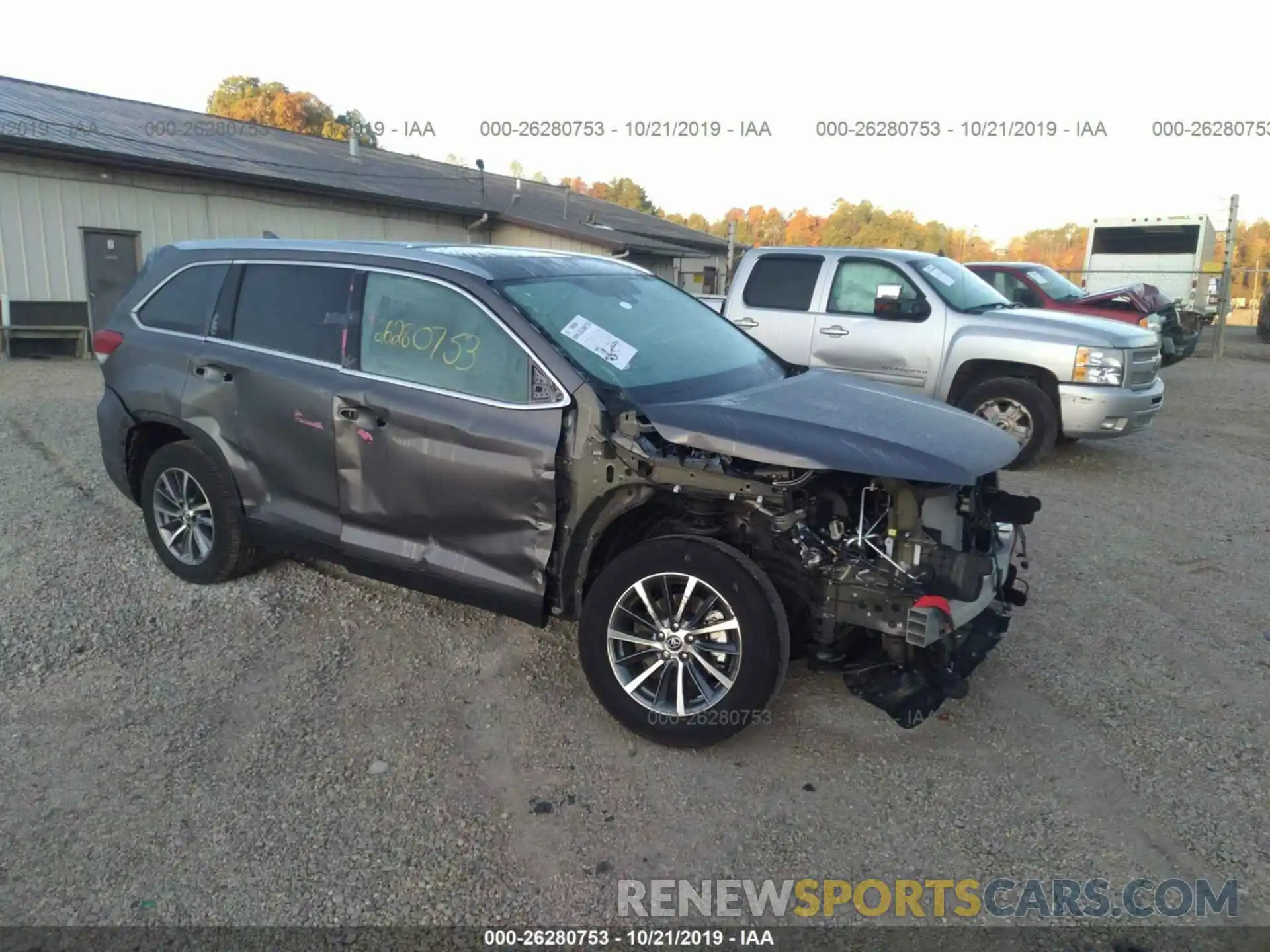 1 Photograph of a damaged car 5TDJZRFH2KS591170 TOYOTA HIGHLANDER 2019