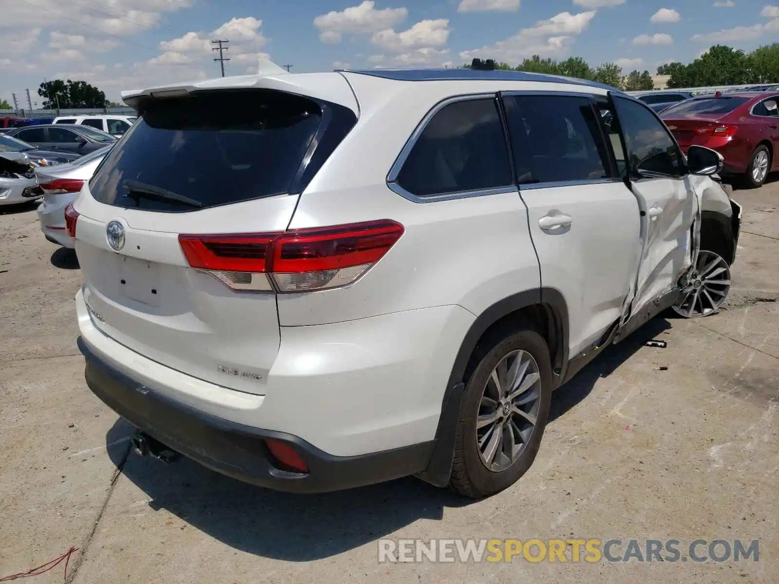 4 Фотография поврежденного автомобиля 5TDJZRFH2KS591332 TOYOTA HIGHLANDER 2019