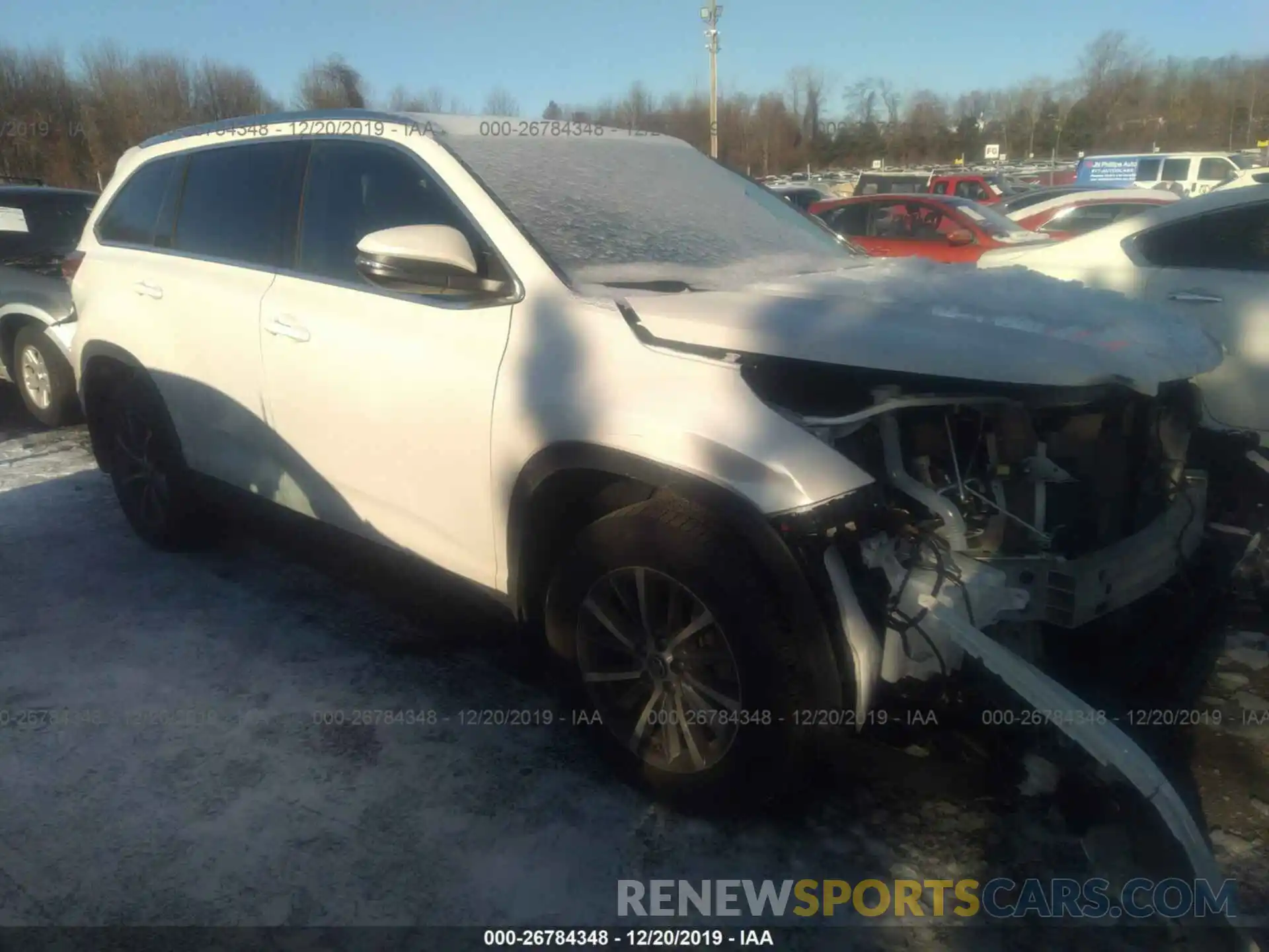 1 Photograph of a damaged car 5TDJZRFH2KS593131 TOYOTA HIGHLANDER 2019