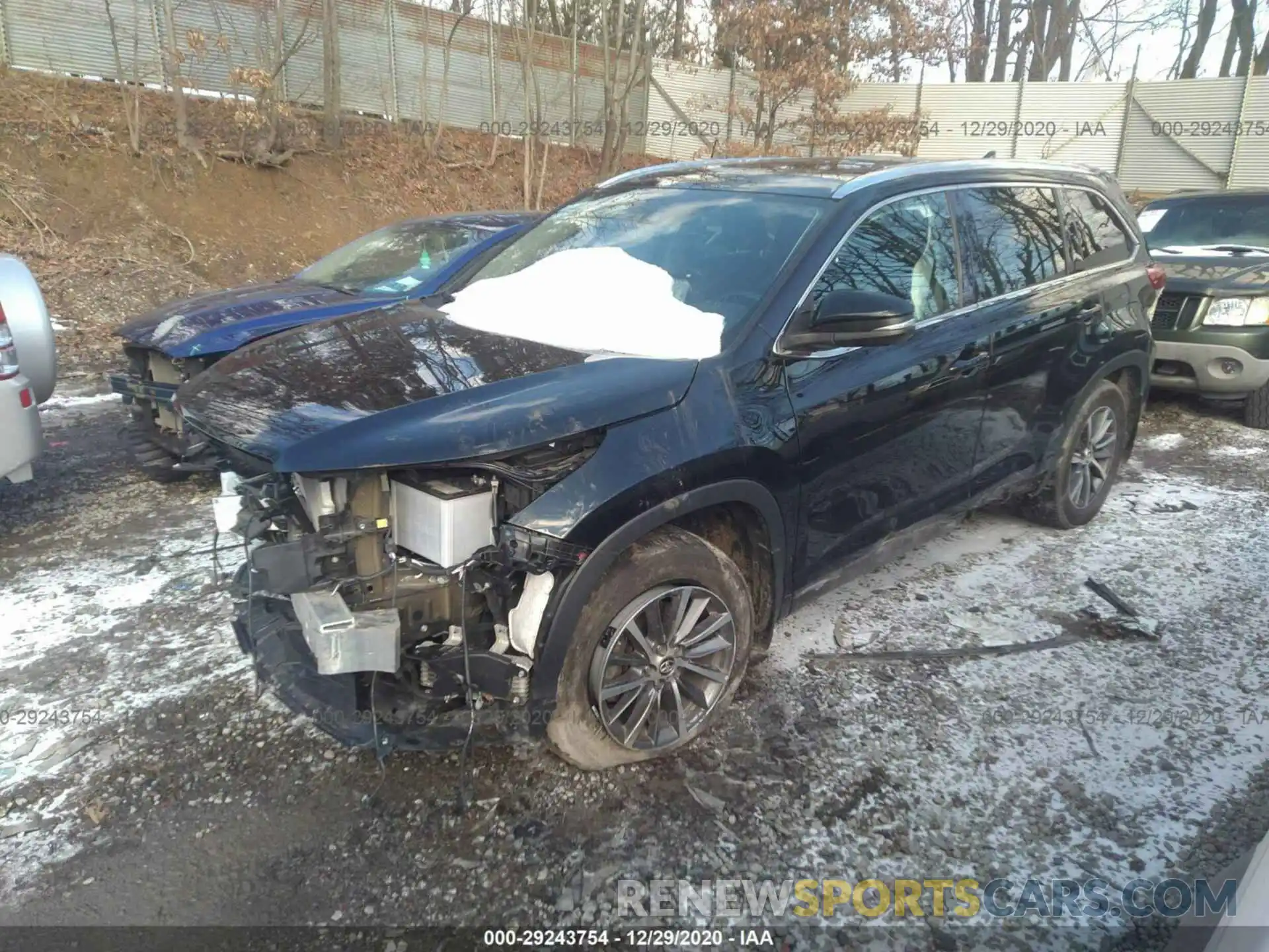 2 Photograph of a damaged car 5TDJZRFH2KS594120 TOYOTA HIGHLANDER 2019