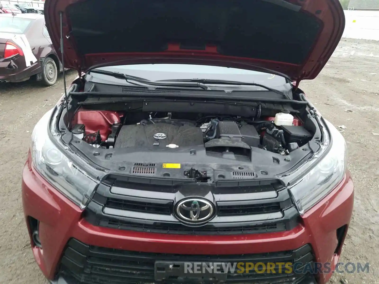 7 Photograph of a damaged car 5TDJZRFH2KS600501 TOYOTA HIGHLANDER 2019