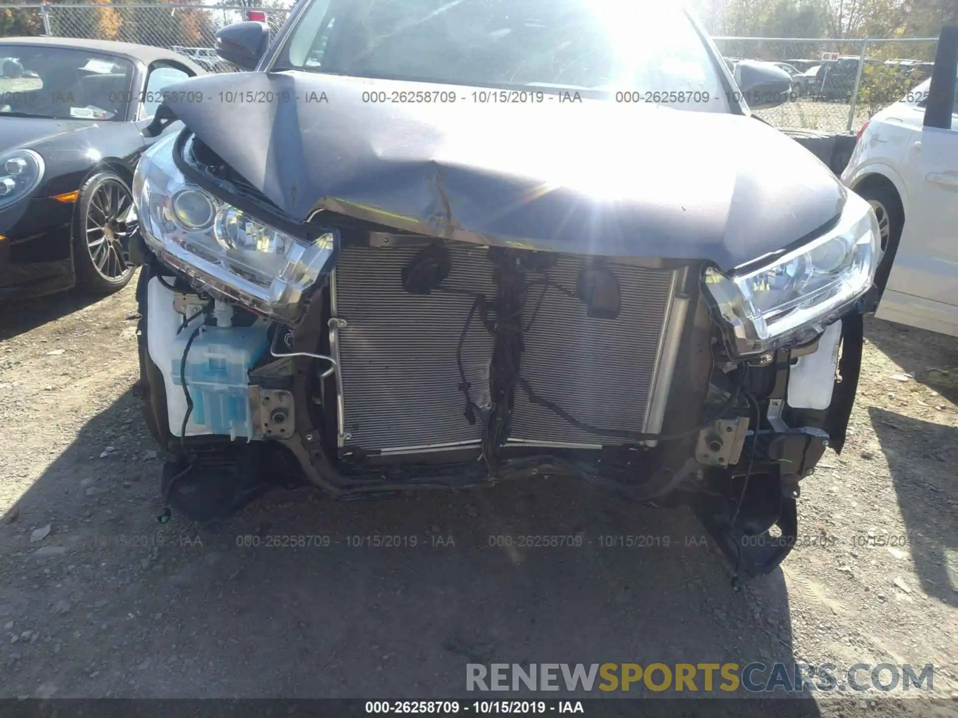 6 Photograph of a damaged car 5TDJZRFH2KS601471 TOYOTA HIGHLANDER 2019