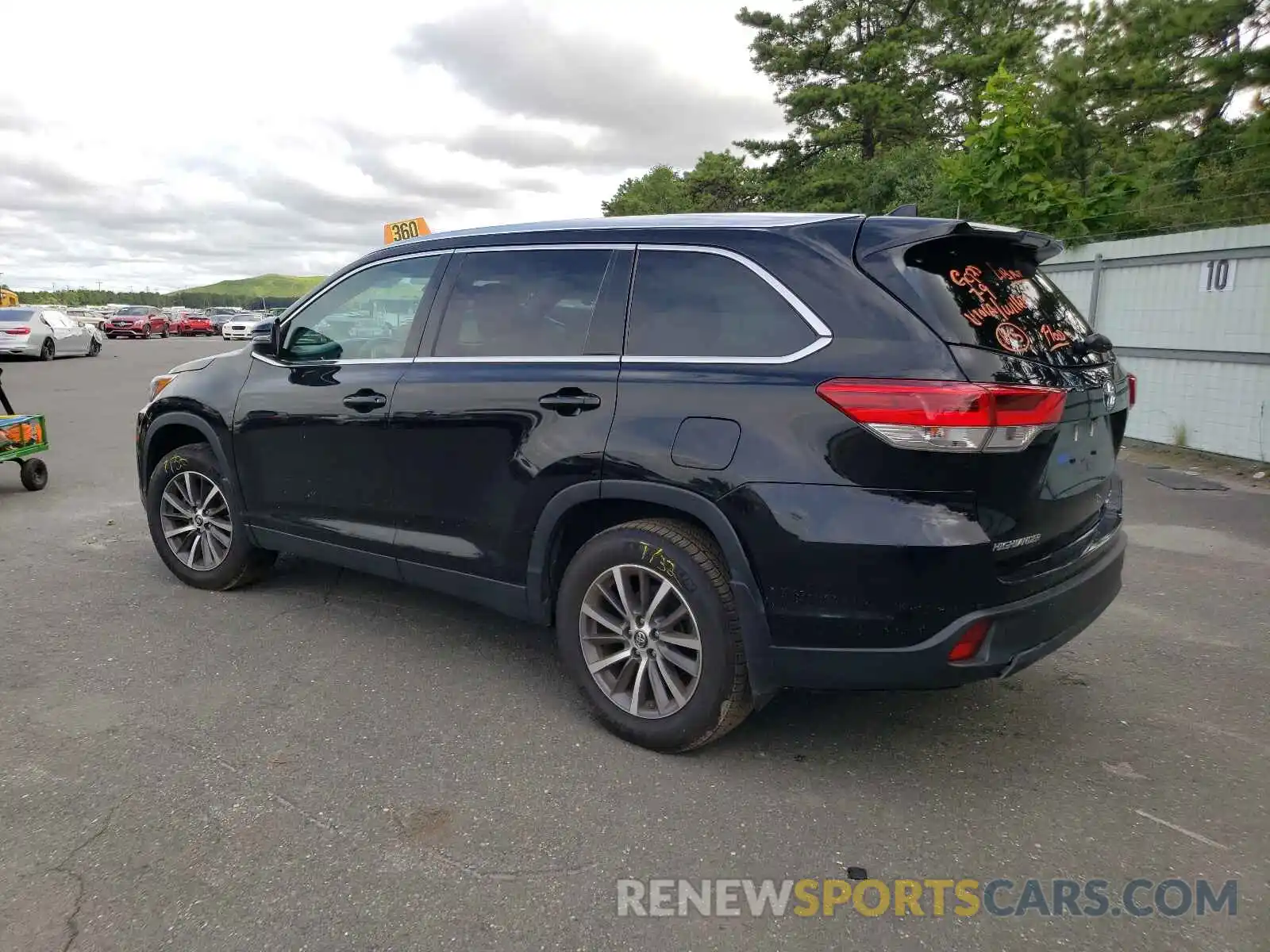 3 Photograph of a damaged car 5TDJZRFH2KS604550 TOYOTA HIGHLANDER 2019