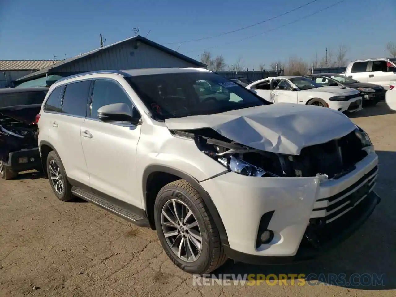 1 Фотография поврежденного автомобиля 5TDJZRFH2KS607772 TOYOTA HIGHLANDER 2019