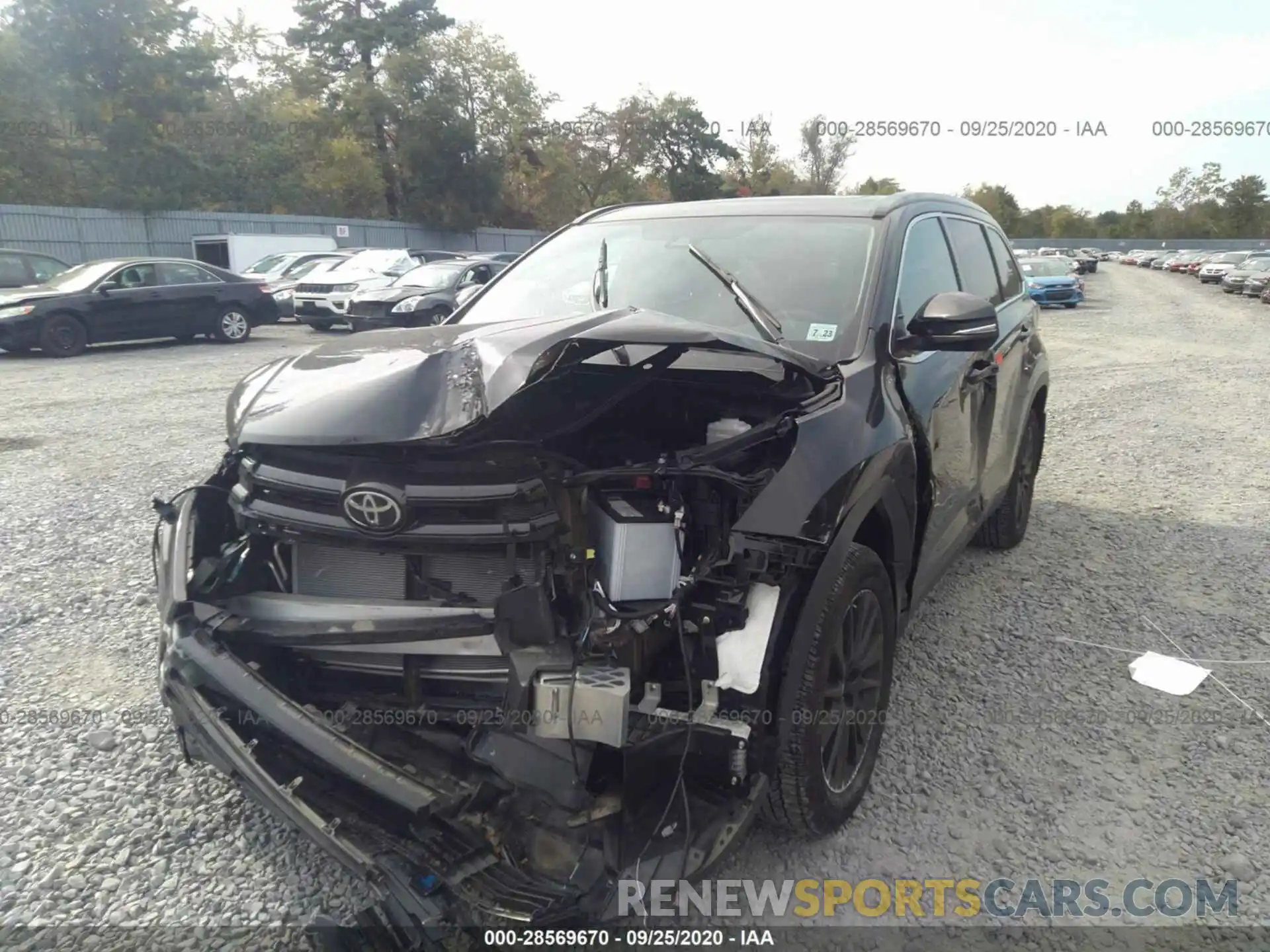 2 Photograph of a damaged car 5TDJZRFH2KS607822 TOYOTA HIGHLANDER 2019