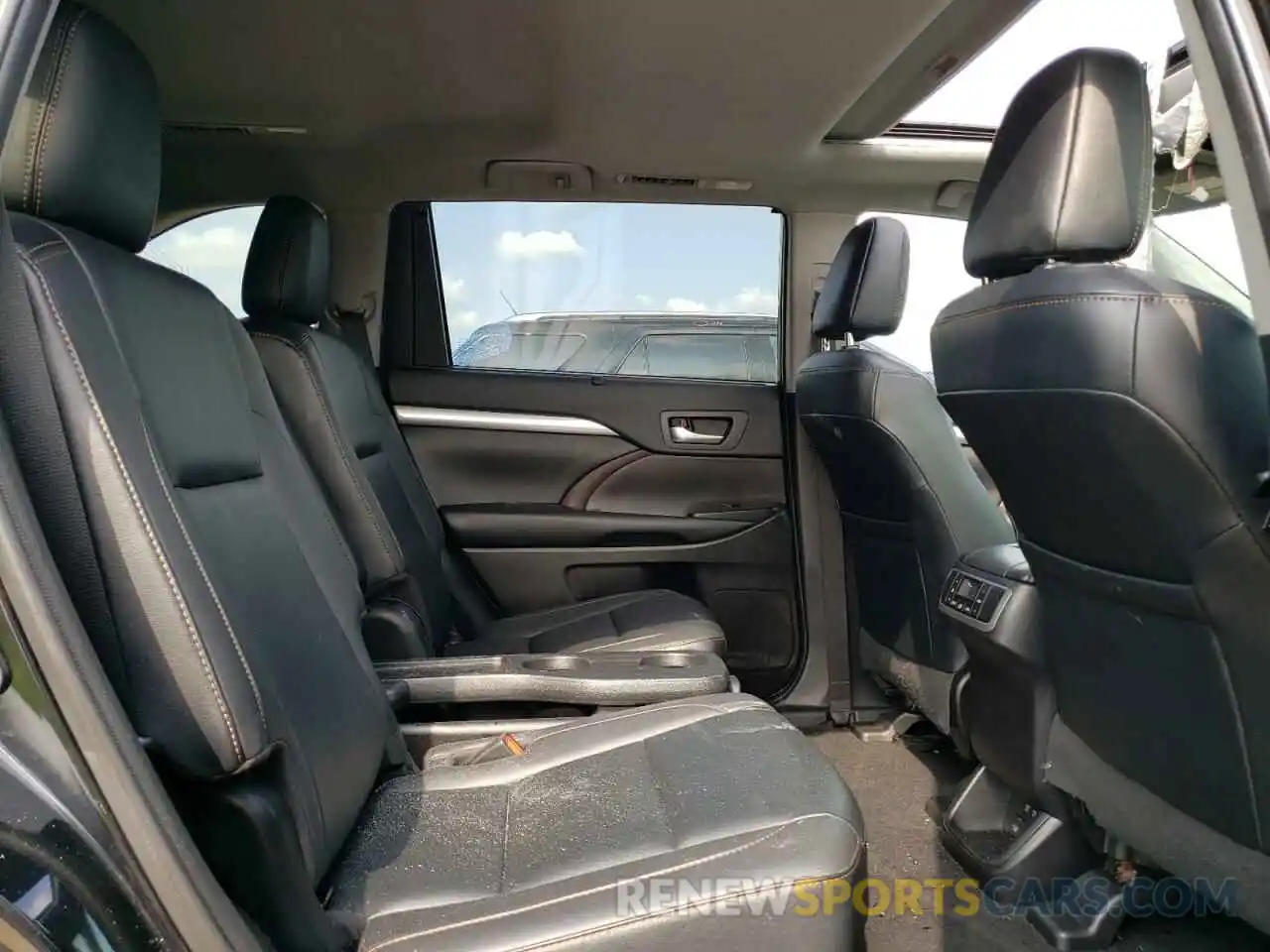 6 Фотография поврежденного автомобиля 5TDJZRFH2KS613460 TOYOTA HIGHLANDER 2019