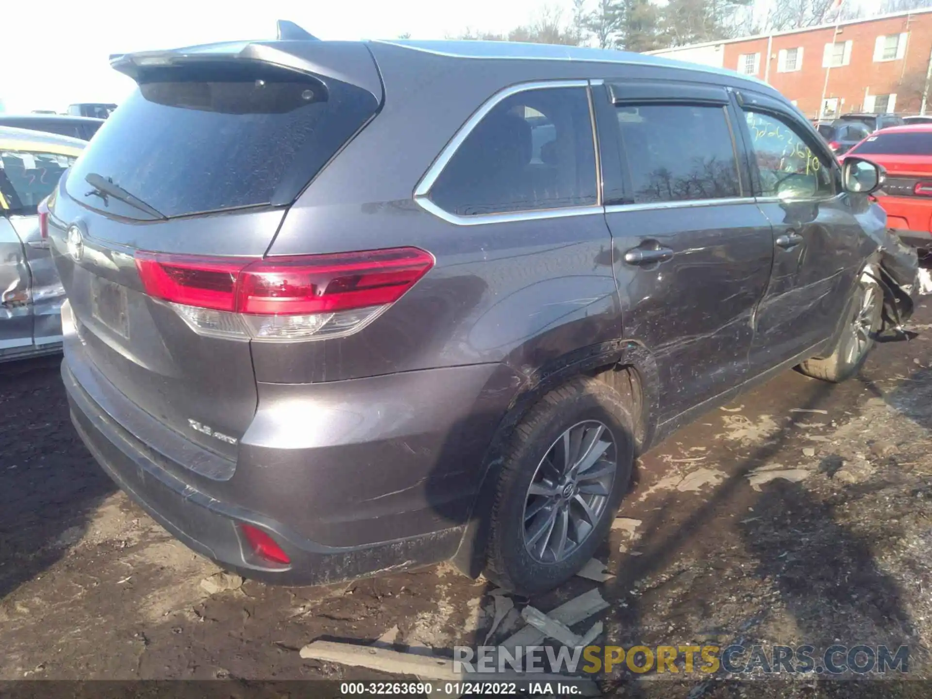 4 Фотография поврежденного автомобиля 5TDJZRFH2KS615404 TOYOTA HIGHLANDER 2019