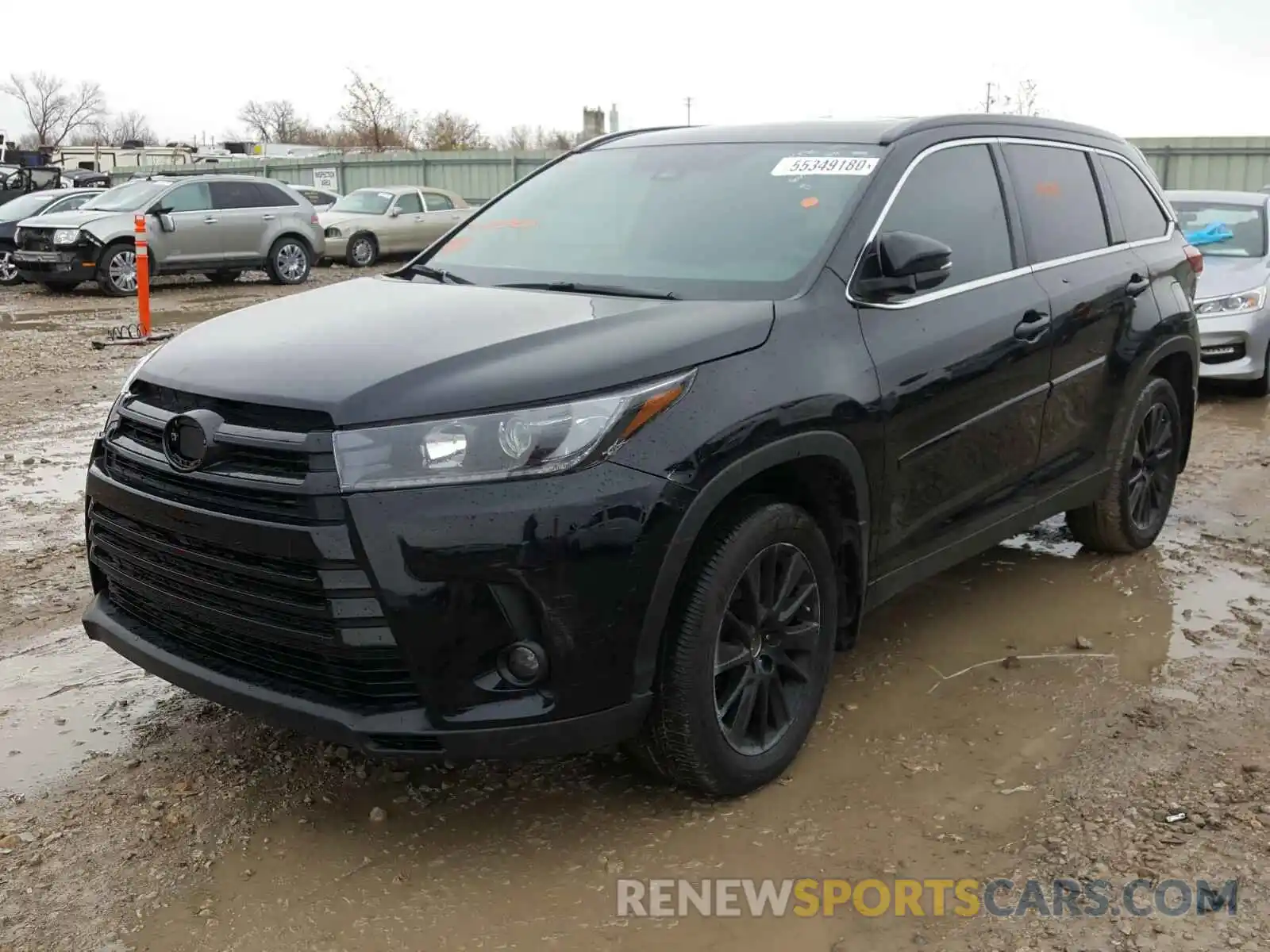 2 Photograph of a damaged car 5TDJZRFH2KS615922 TOYOTA HIGHLANDER 2019