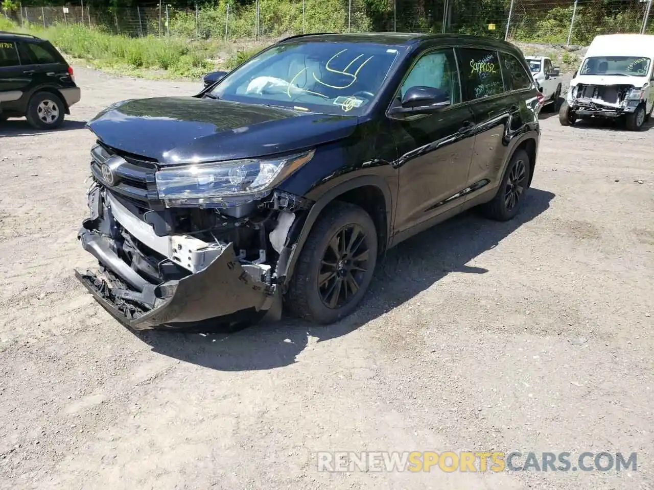 2 Photograph of a damaged car 5TDJZRFH2KS619355 TOYOTA HIGHLANDER 2019