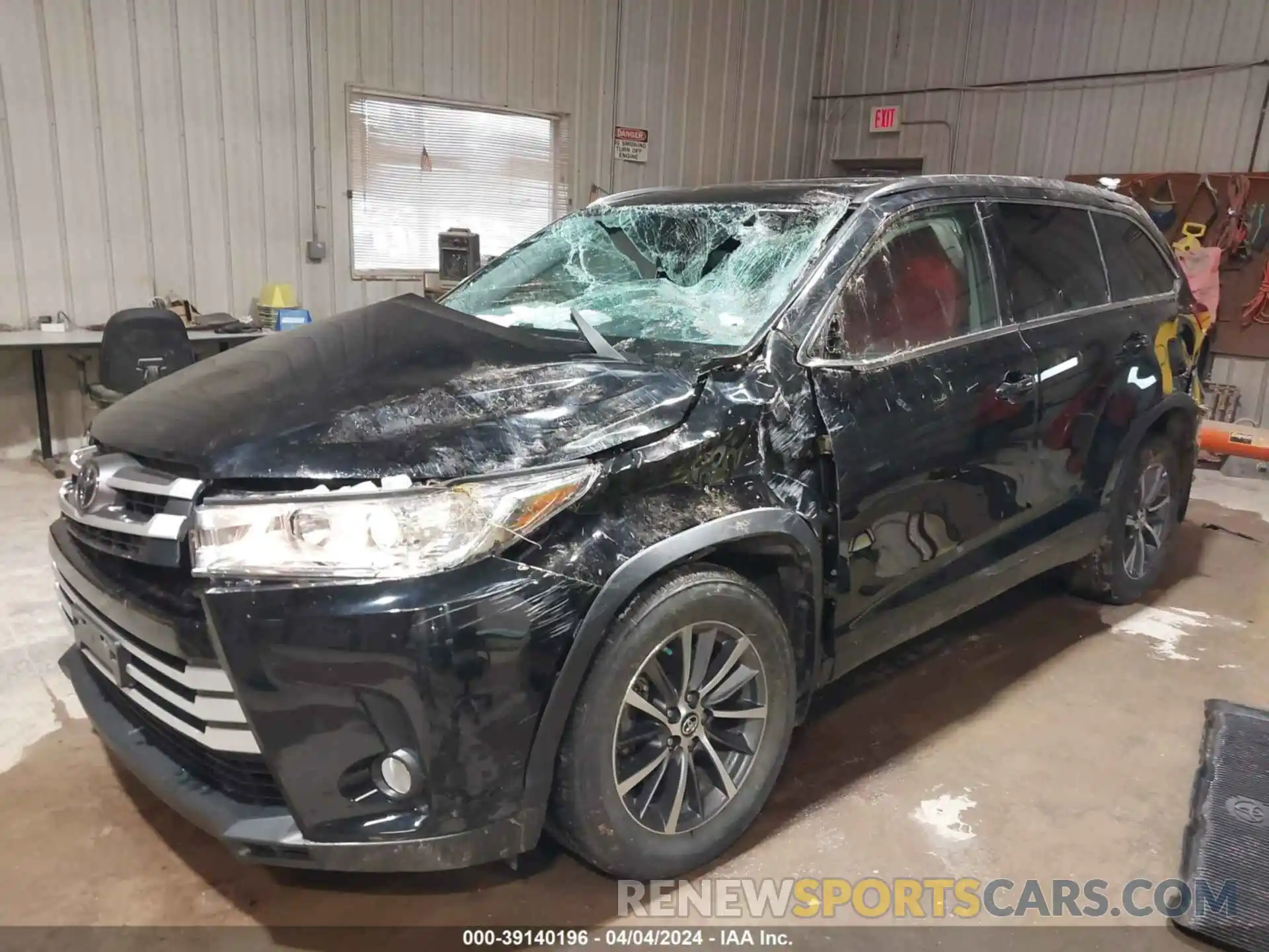 6 Photograph of a damaged car 5TDJZRFH2KS619842 TOYOTA HIGHLANDER 2019