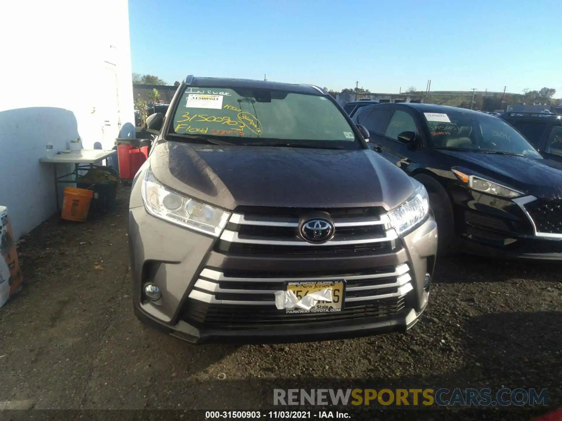 6 Photograph of a damaged car 5TDJZRFH2KS624734 TOYOTA HIGHLANDER 2019