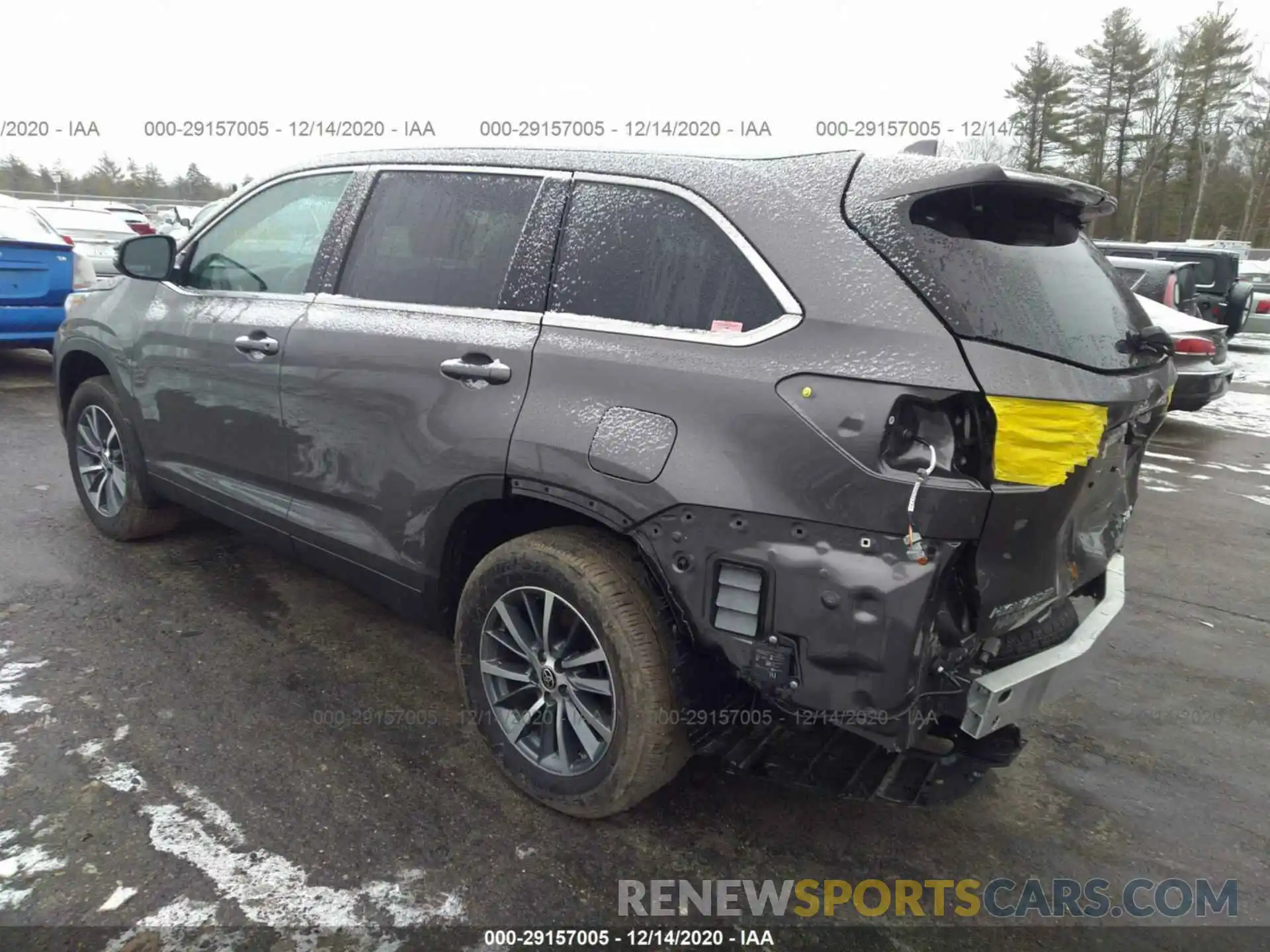 3 Photograph of a damaged car 5TDJZRFH2KS627214 TOYOTA HIGHLANDER 2019