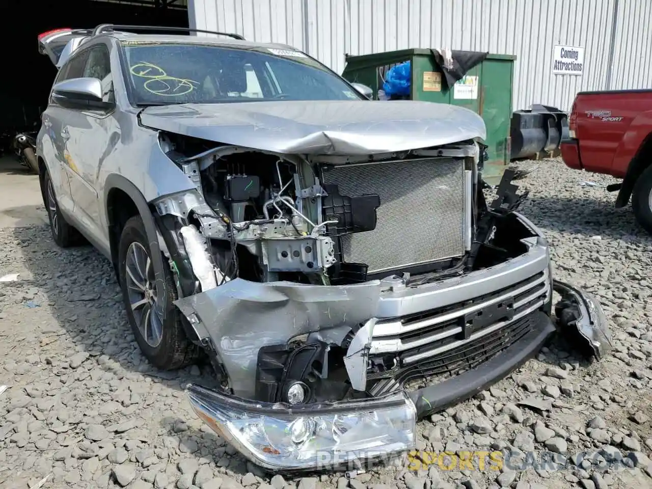 1 Photograph of a damaged car 5TDJZRFH2KS629142 TOYOTA HIGHLANDER 2019