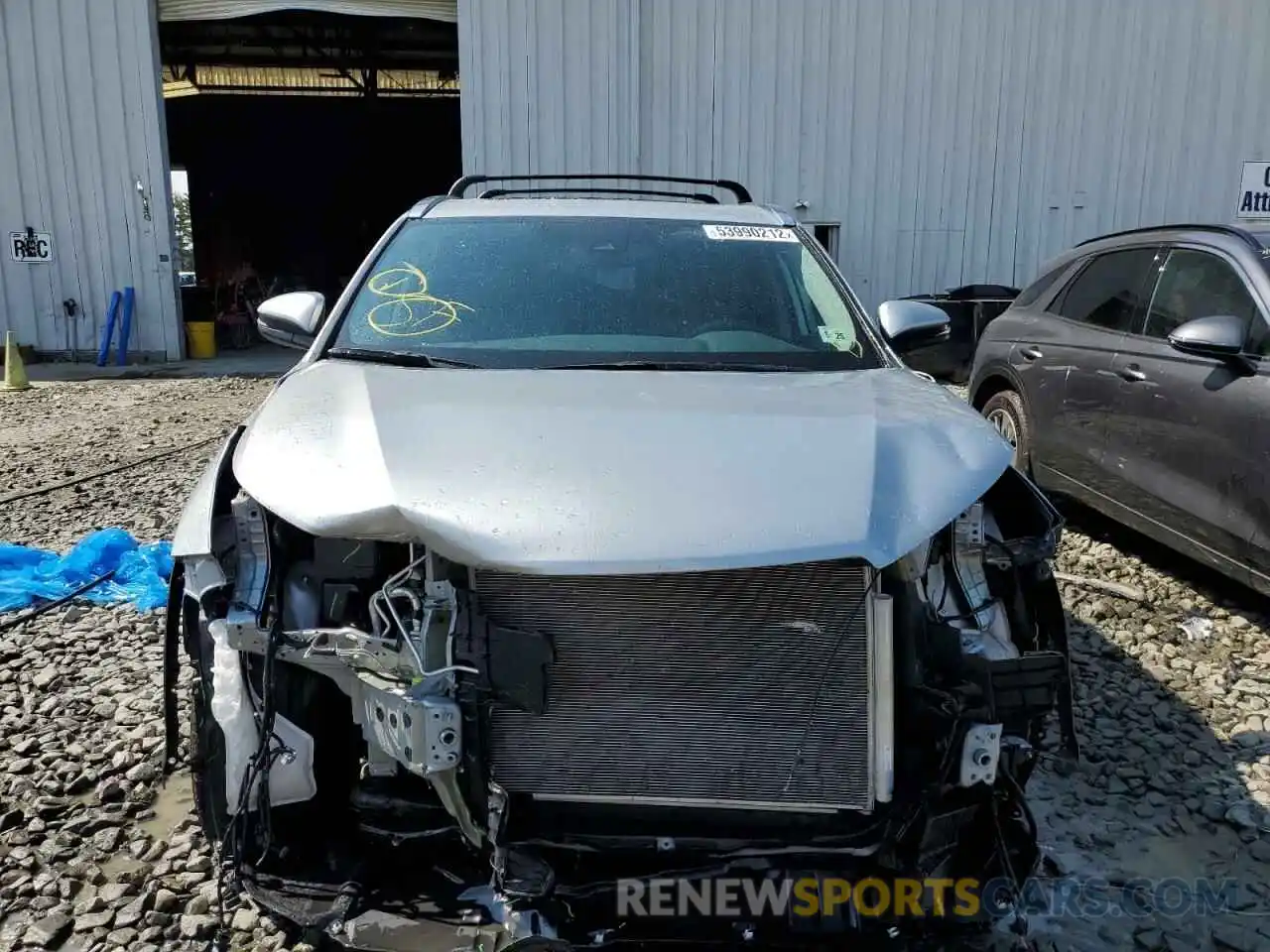 9 Photograph of a damaged car 5TDJZRFH2KS629142 TOYOTA HIGHLANDER 2019