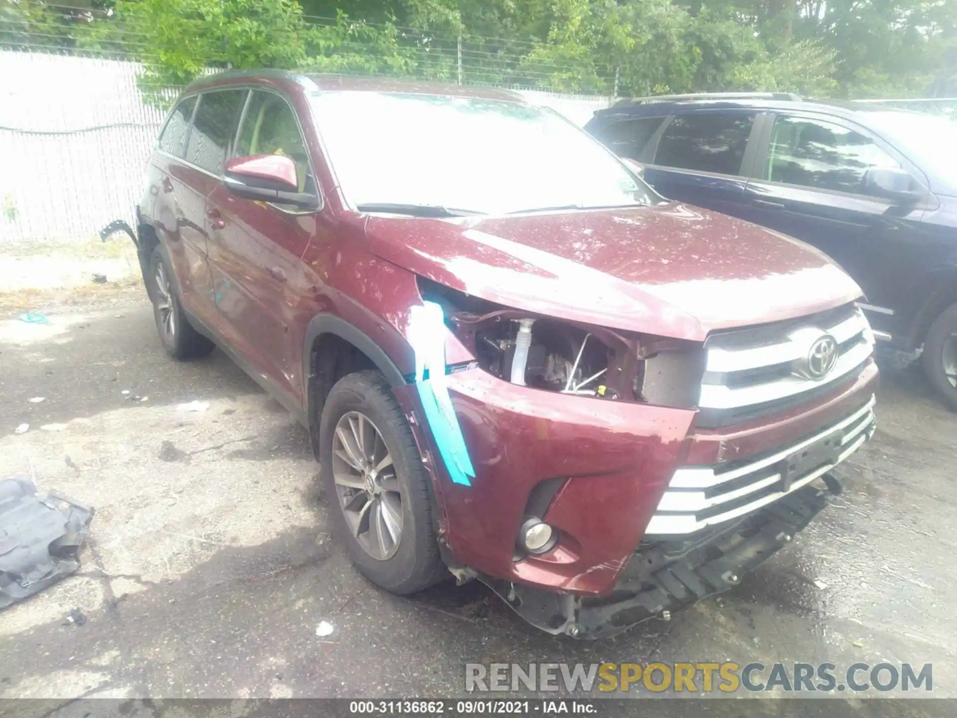 1 Photograph of a damaged car 5TDJZRFH2KS711839 TOYOTA HIGHLANDER 2019