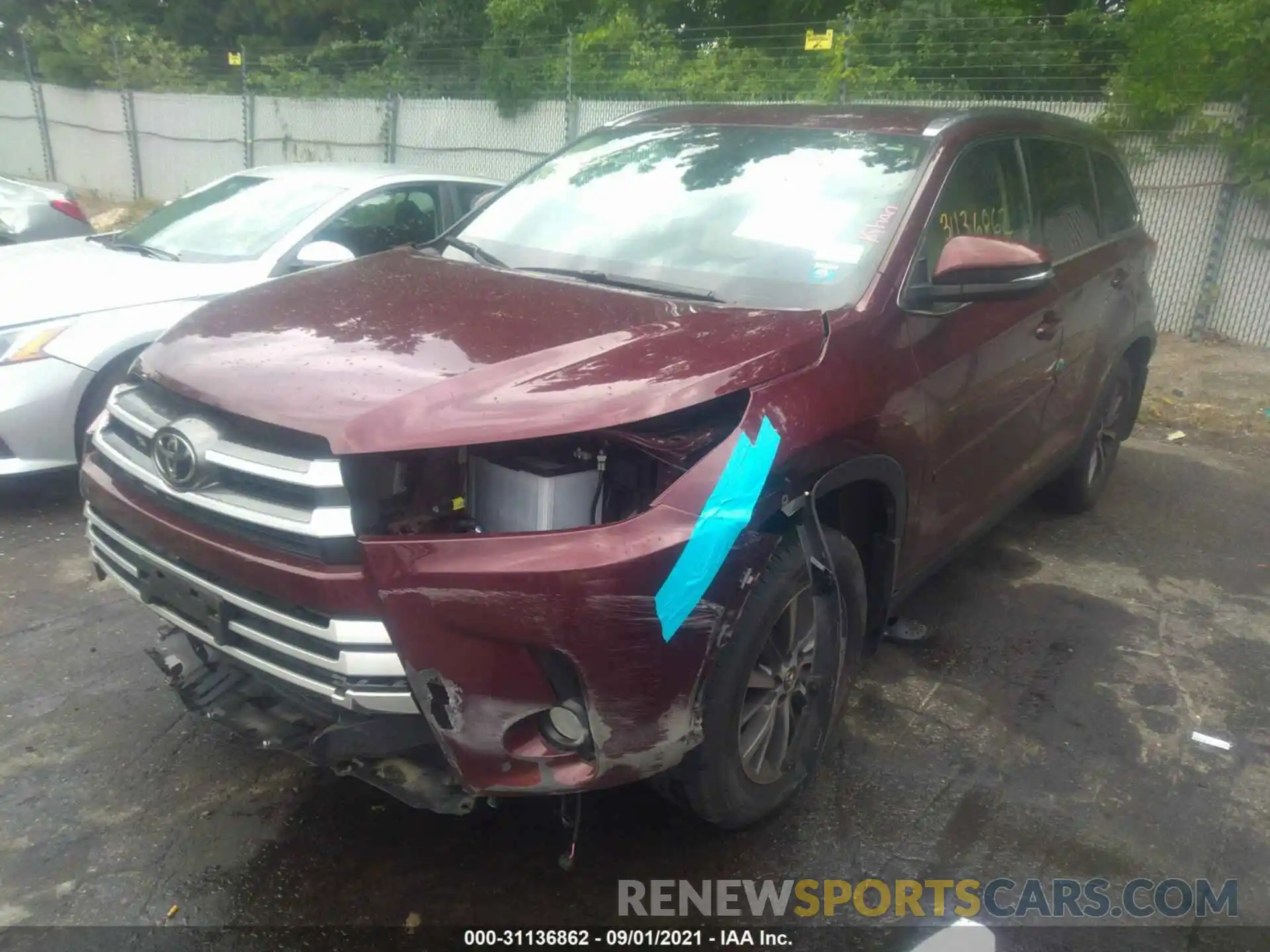 2 Photograph of a damaged car 5TDJZRFH2KS711839 TOYOTA HIGHLANDER 2019