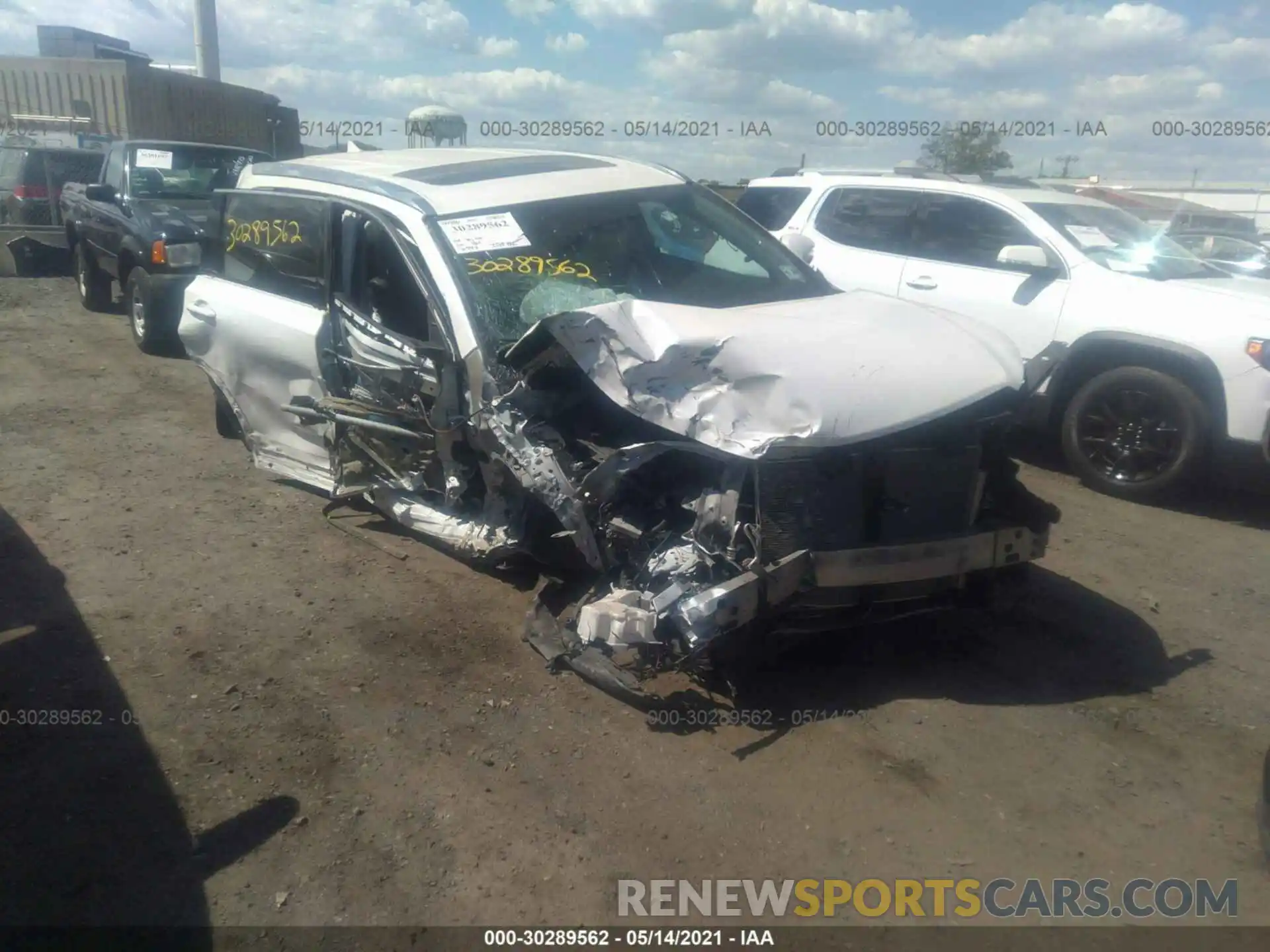 6 Photograph of a damaged car 5TDJZRFH2KS723814 TOYOTA HIGHLANDER 2019